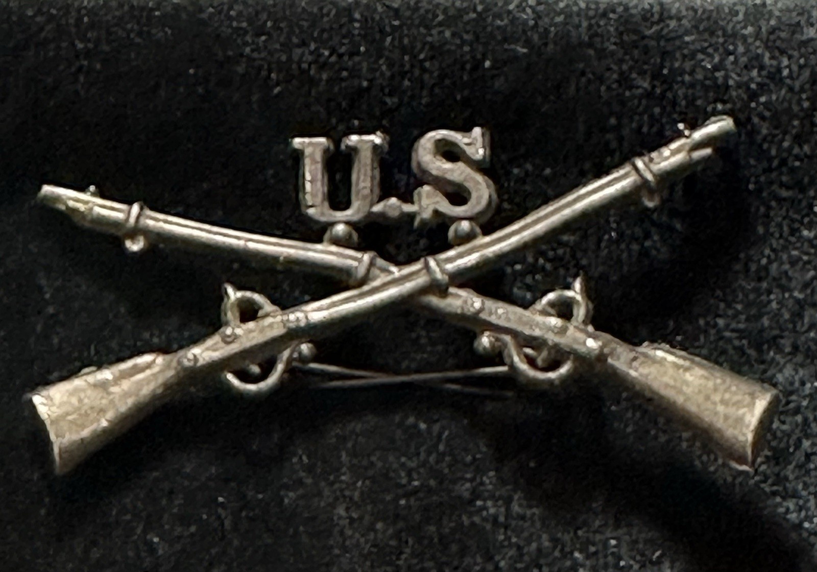 WW1 US Collar Insignia INFANTRY Lead Backed With Catches.