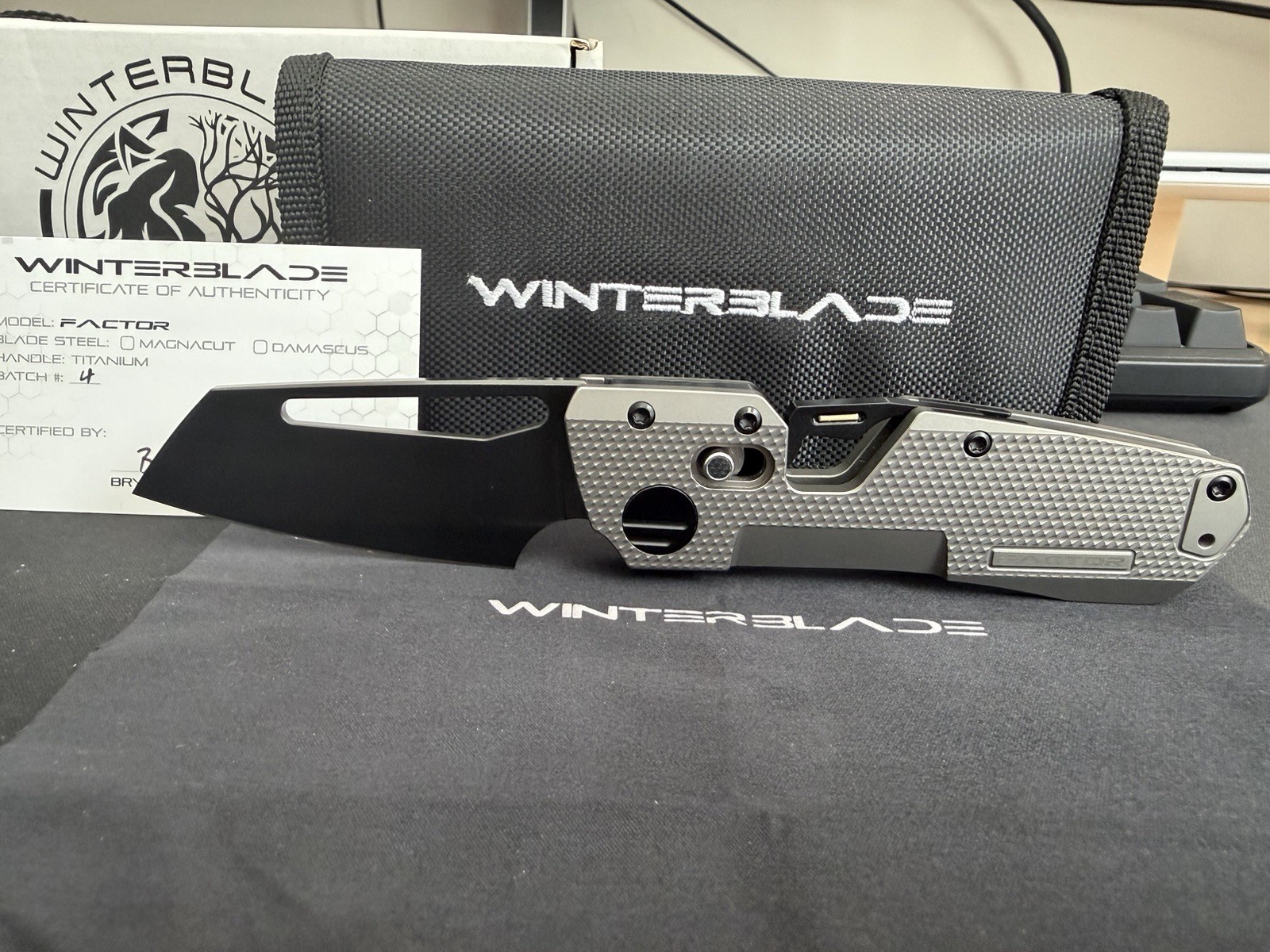 Winterblade * FACTOR B4 *  DLC-coated Magnacut, Ti Grip... with Tritium Inserts