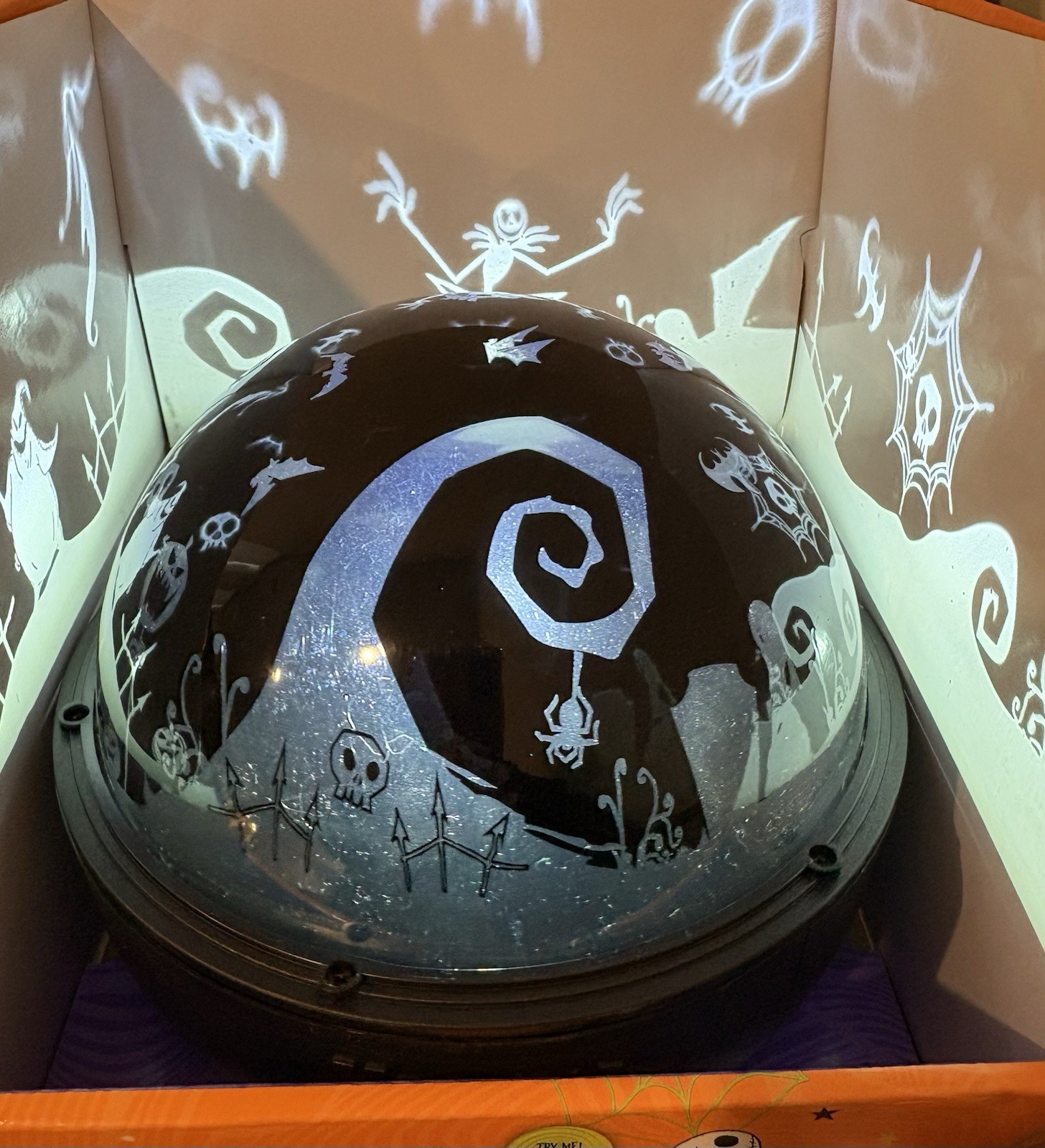 Jack Skellington Happy Halloween Shadow Lights Black Globe New in Box