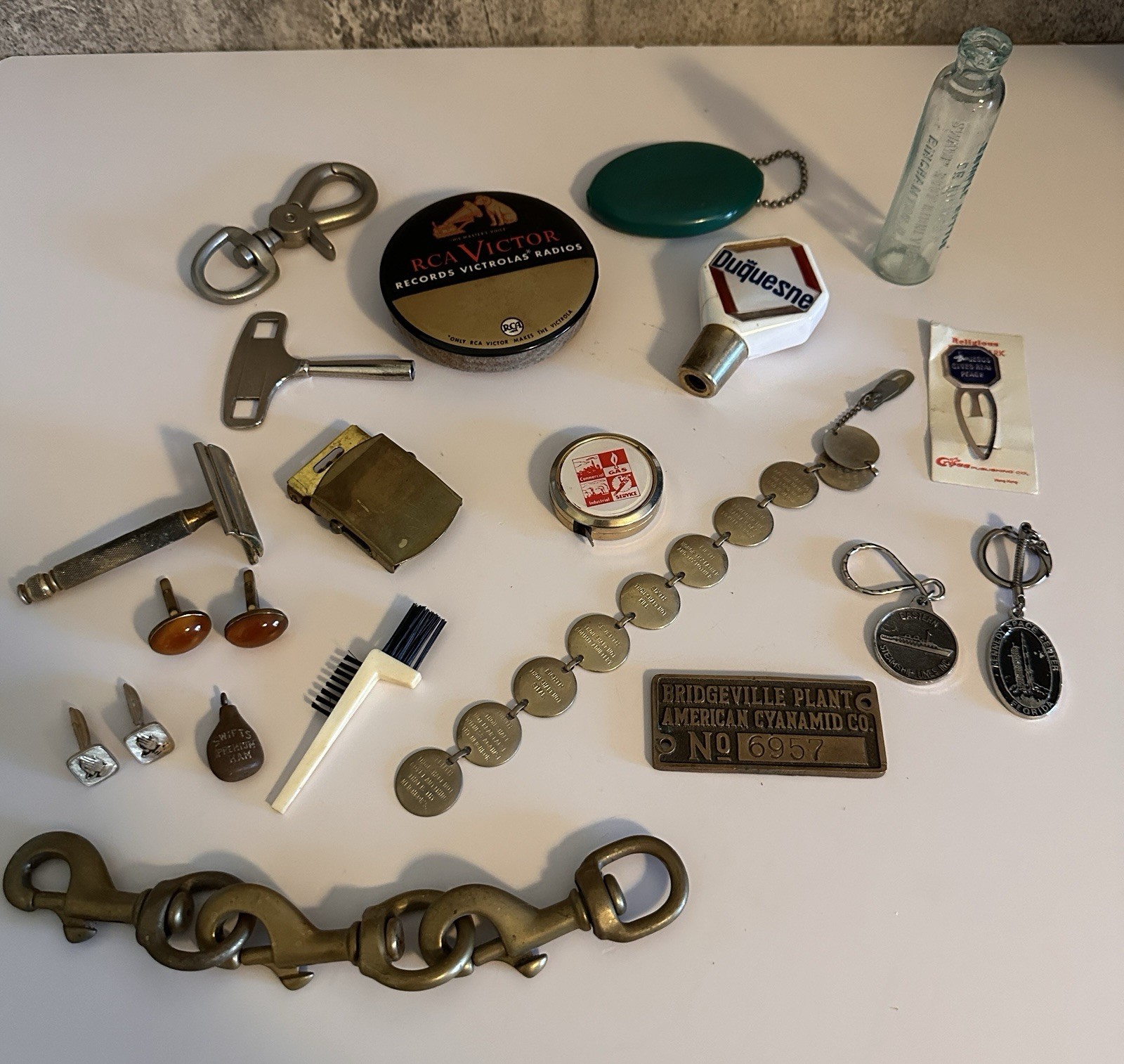 Vintage Junk Drawer 20+ Lot Advertising, RCA, Bottle, Razor Cufflinks Brass MORE Vintage Junk Drawer 20+ Lot Advertising, RCA, Bottle, Razor Cufflinks Brass MORE
