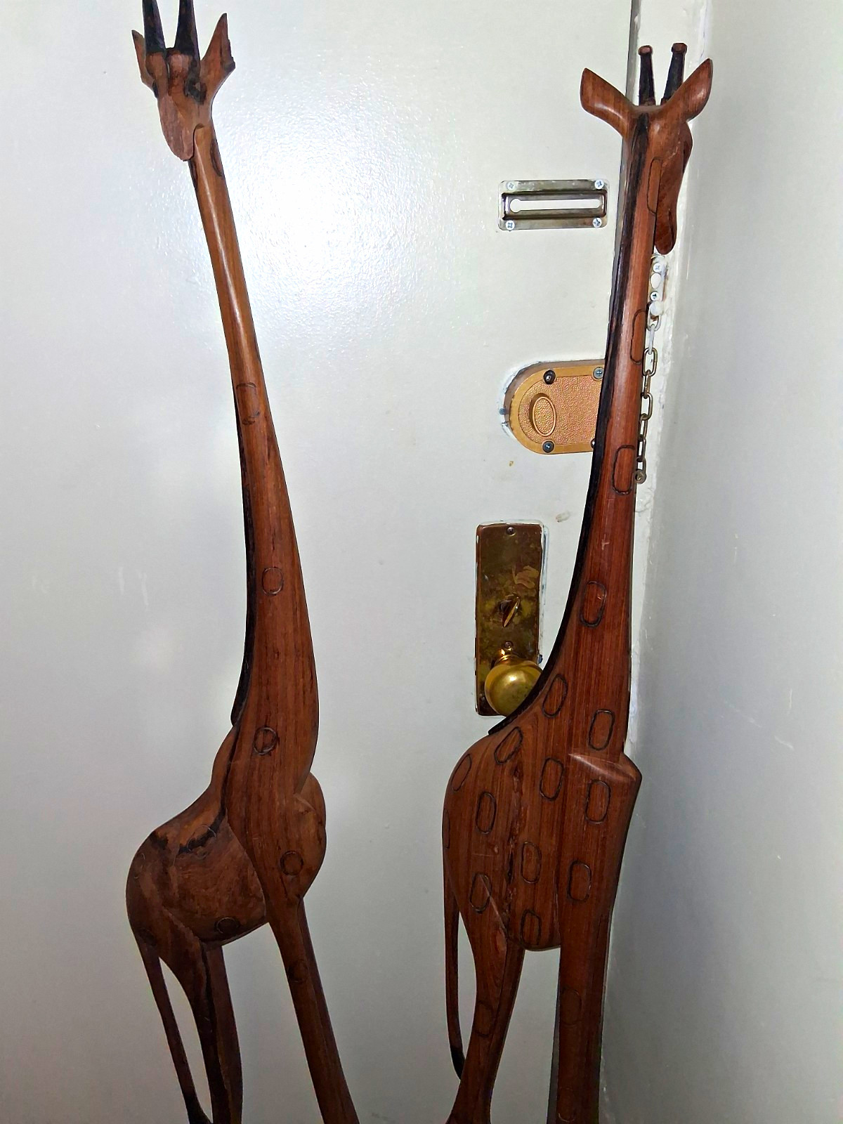Pair Hand Carved Wooden Giraffes Statues Sculptures Decor
