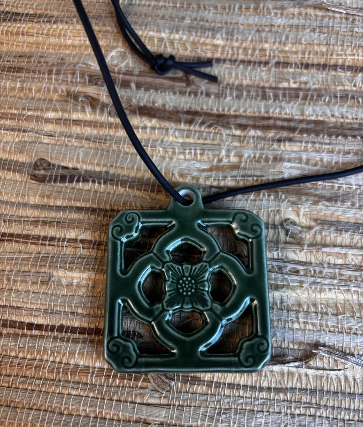 Trader Vic\'s Jade Tile Ceramic Pendent Necklace Tiki Bar Attire Great Detail