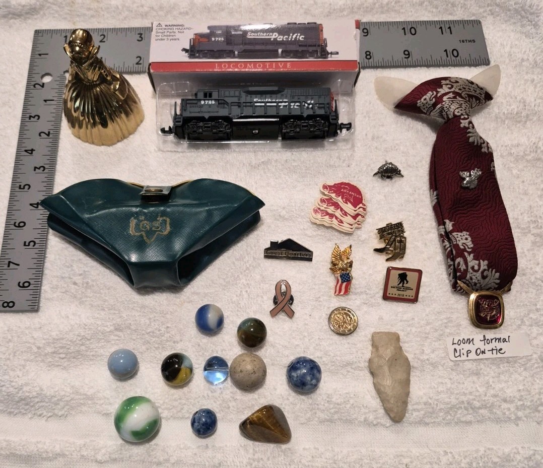 vintage junk drawer lot 