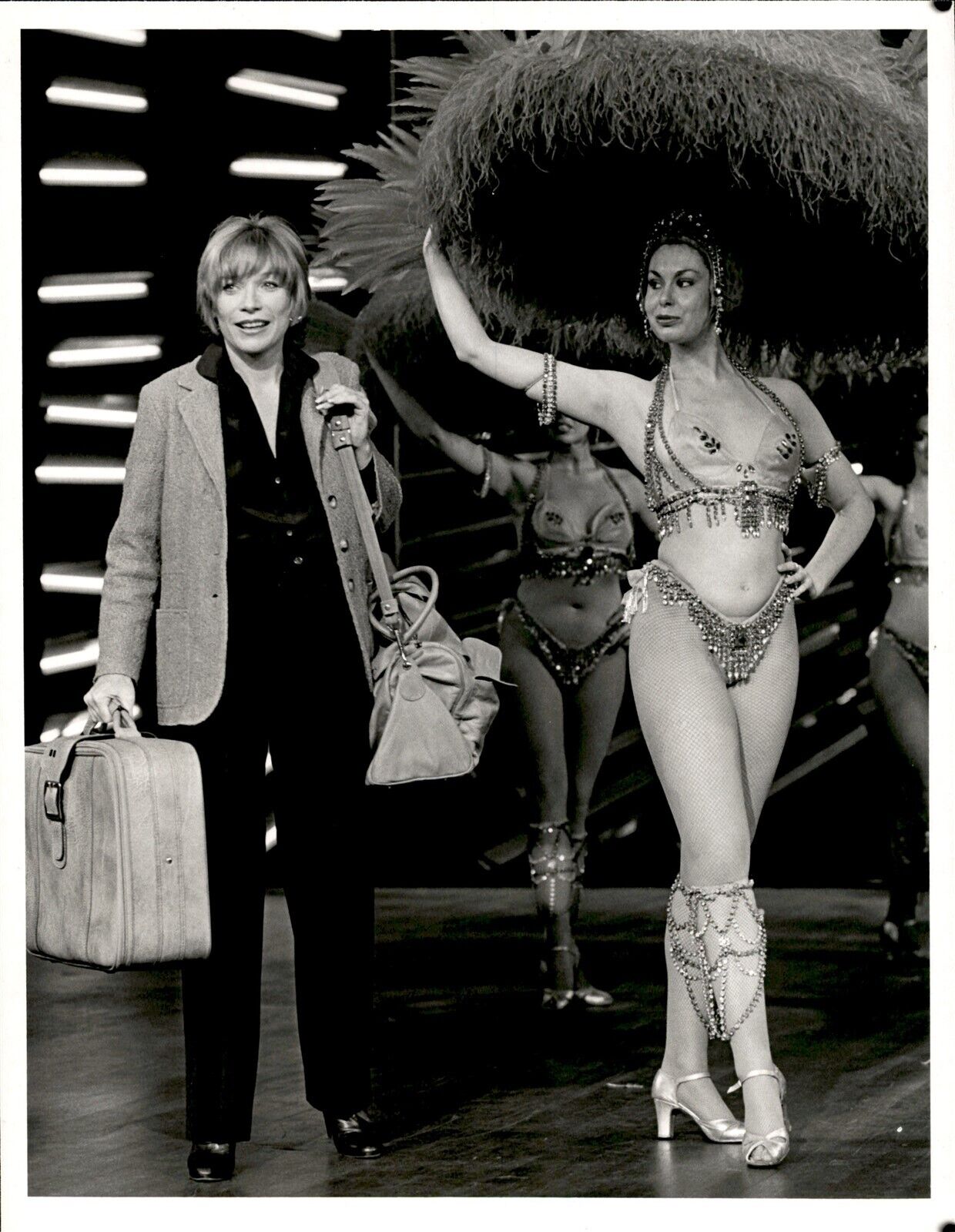 BR38 1979 Original Photo SHIRLEY MACLAINE at the LIDO Dancer Cabaret Performance