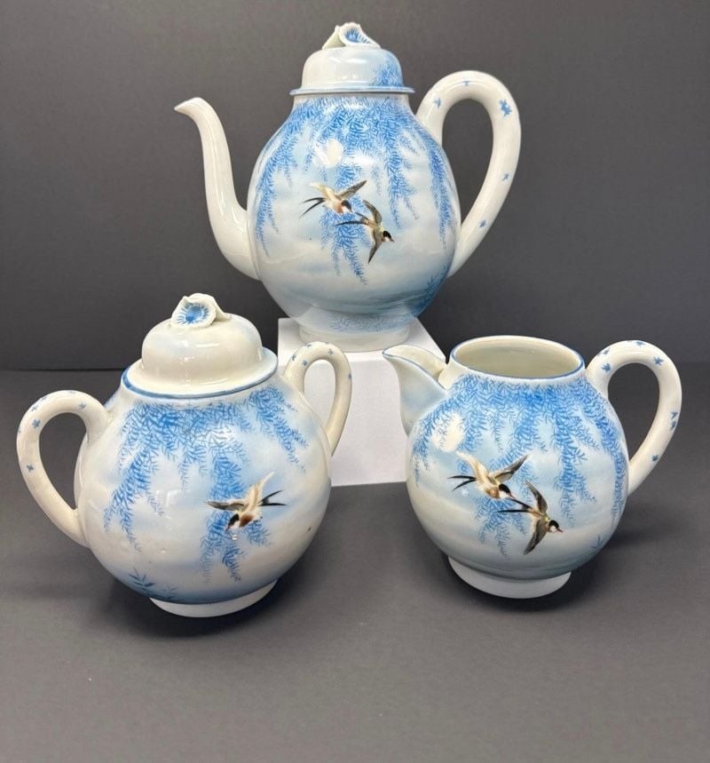 VTG Kutani Ware Japanese Porcelain Teapot Sugar Bowl and Creamer Set