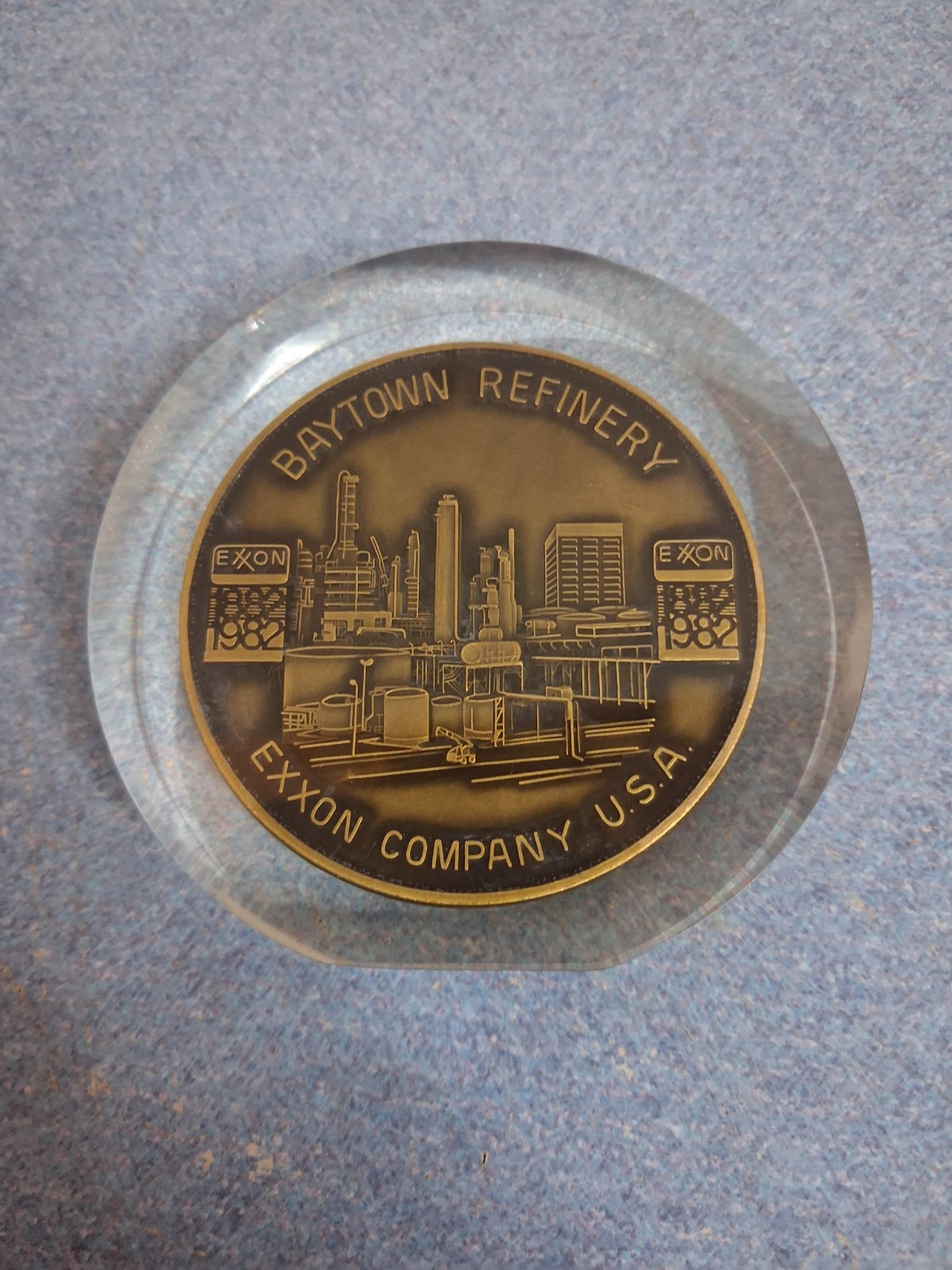 EXXON BAYTOWN REFINERY PAPERWEIGHT Vtg 1982 EXXON BAYTOWN REFINERY PAPERWEIGHT Vtg 1982