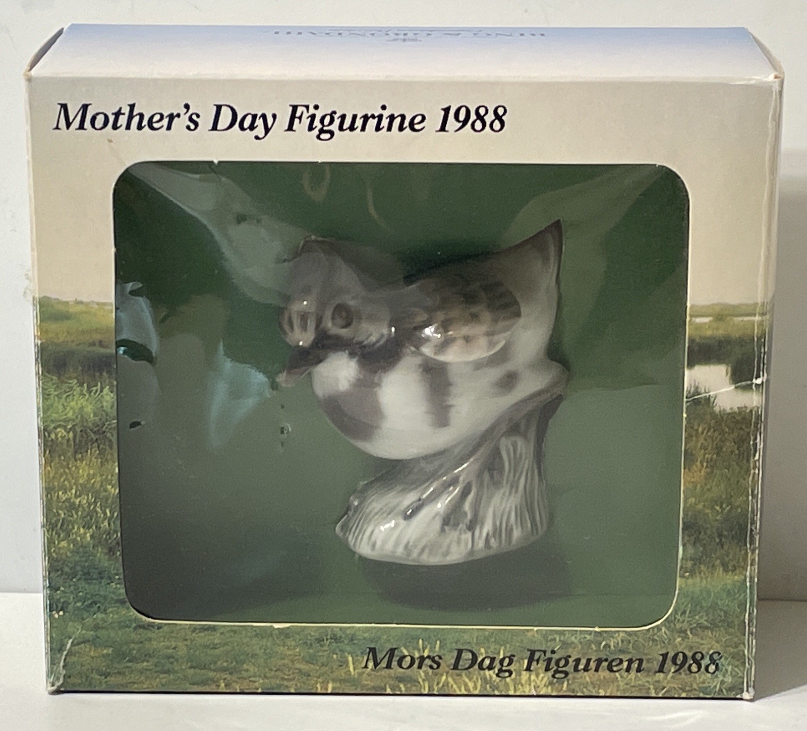 1988 Bing & Grondahl Mothers Day Figurine Brown Porcelain Bird 111/2556 w/ Box