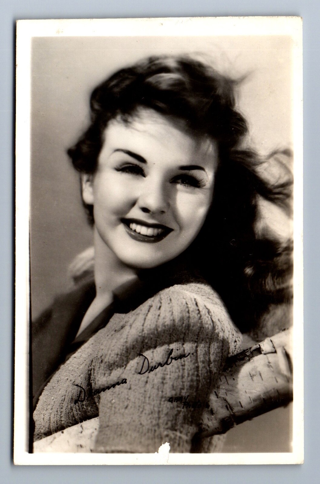 C.1940 RPPC DEANNA DURBIN HOLLYWOOD ACTRESS SINGER, FILM NOIR Postcard P9