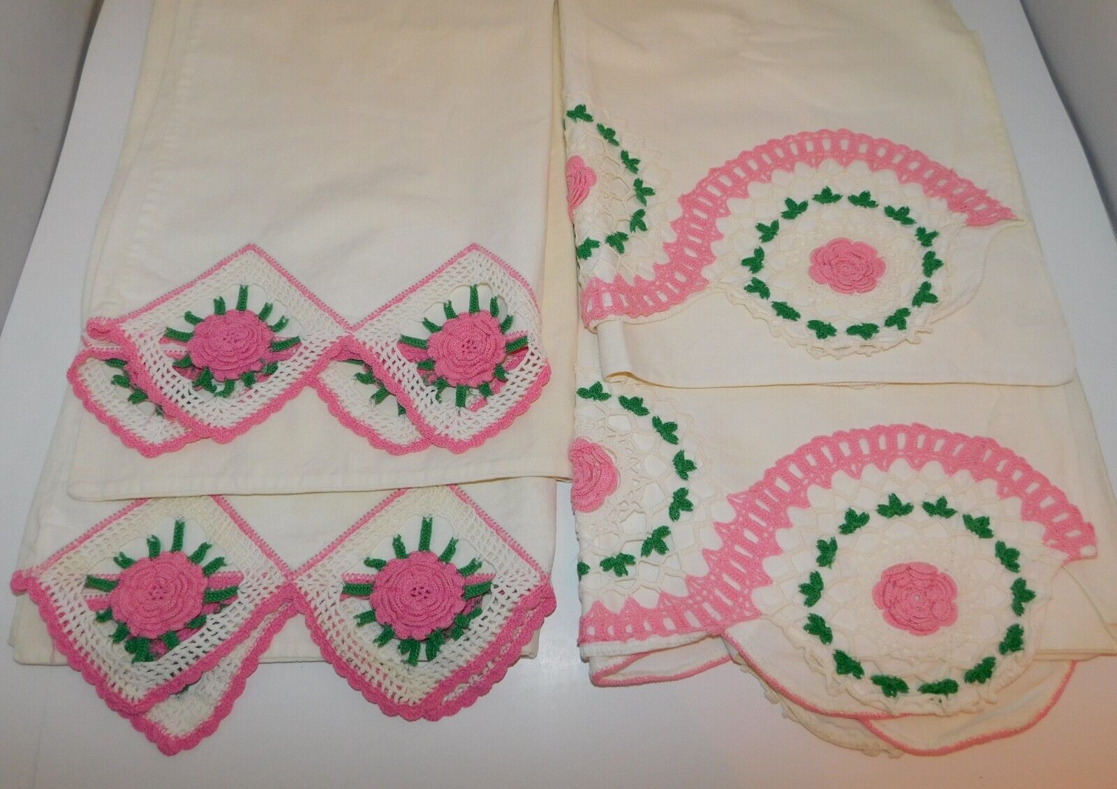 2 Vintage Pair of Pillowcases w Pink Irish Rose Crocheted Edge Standard