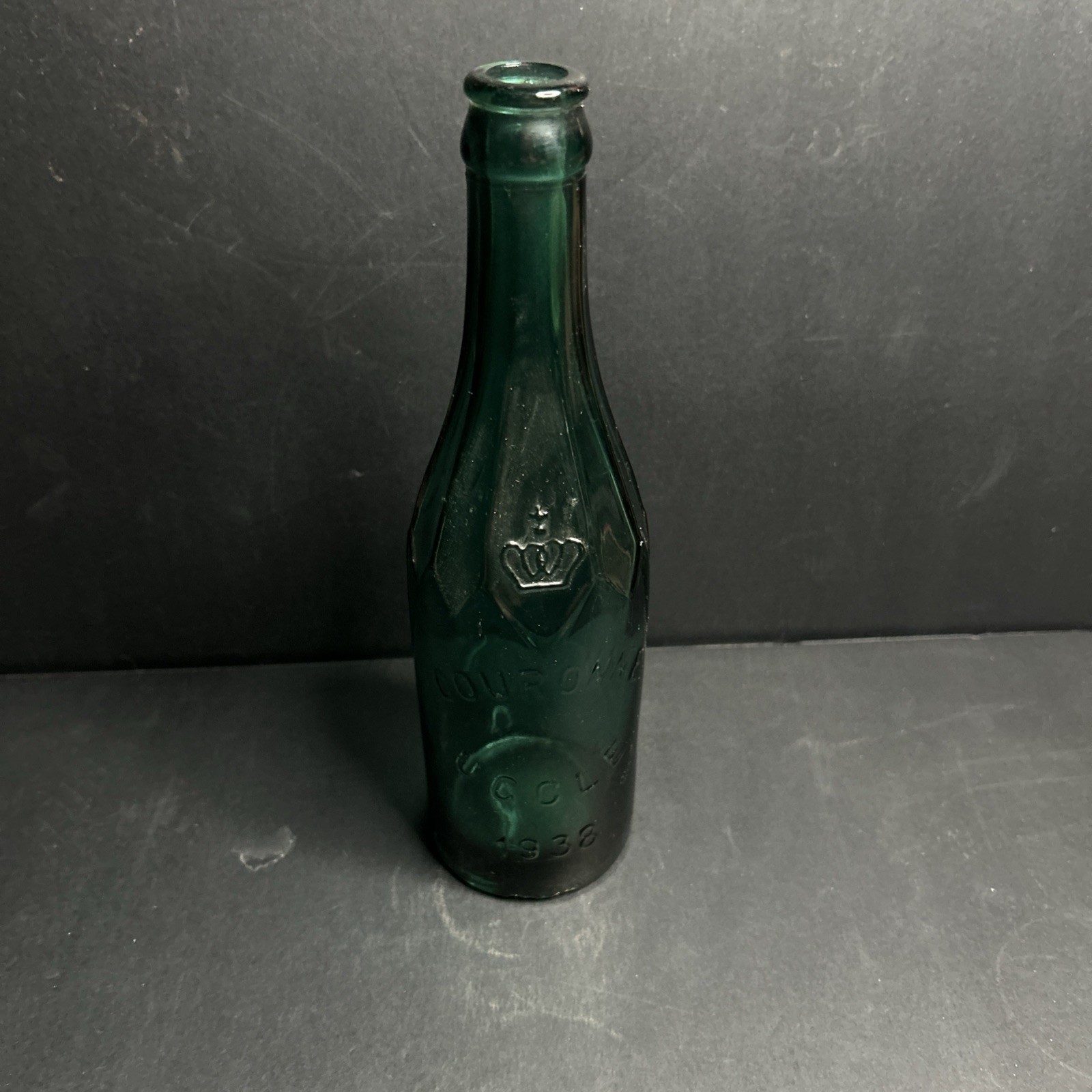 vintage beer bottle from the Brasserie de la Couronne (Brewery of the Crown)