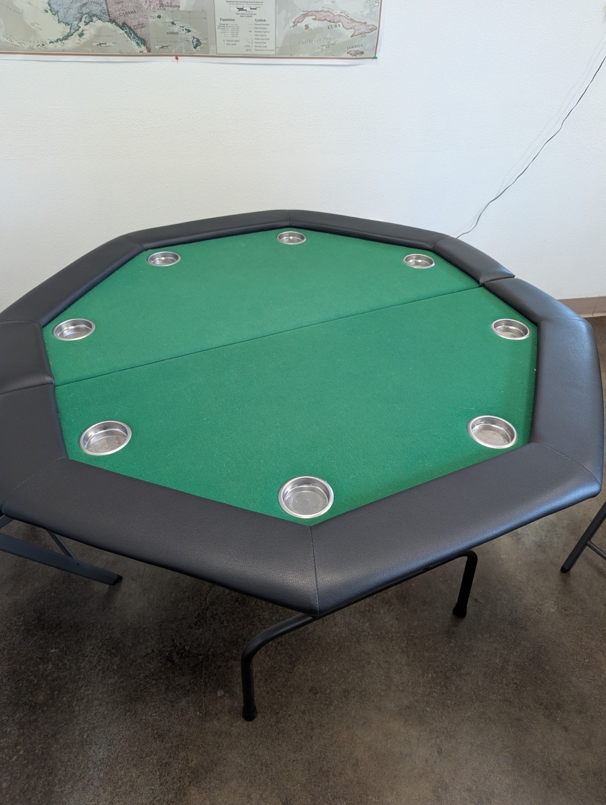 8 Sided Folding Poker Table With Padded Rails And 8 Medal Cup Holders.