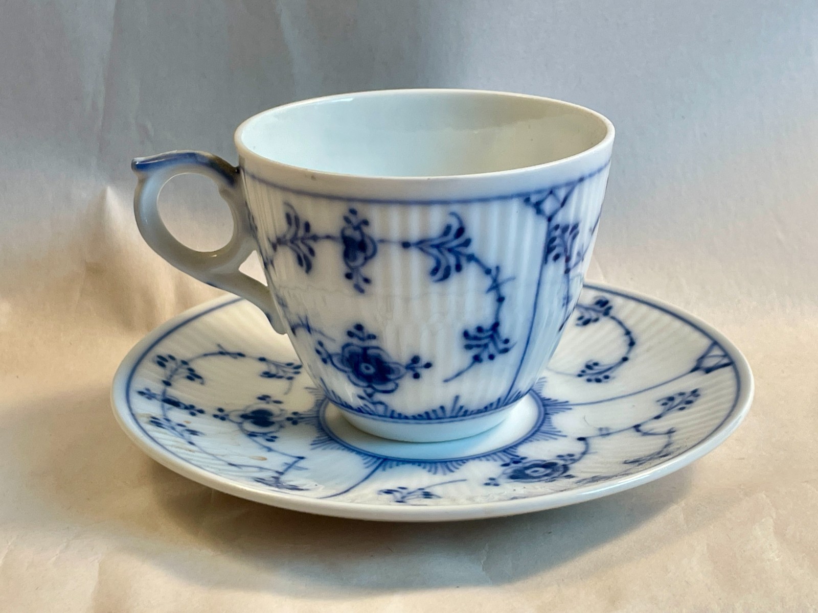 Retired Vtg Royal Copenhagen Denmark Blue Fluted Plain #298 Flat Cup & Saucer