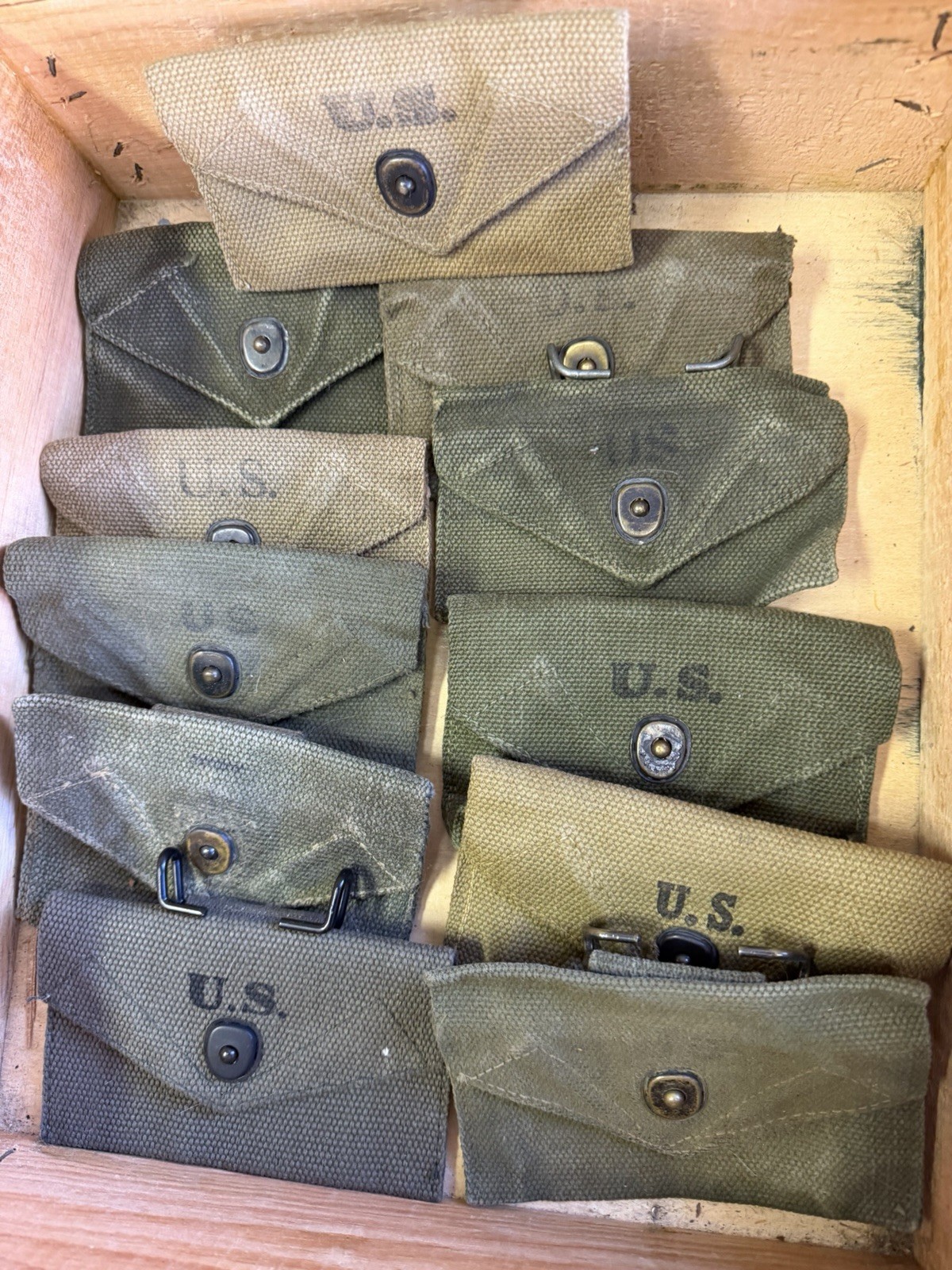 Original US WW2 M1942 First Aid Kit Pouch Bandage Dressing 