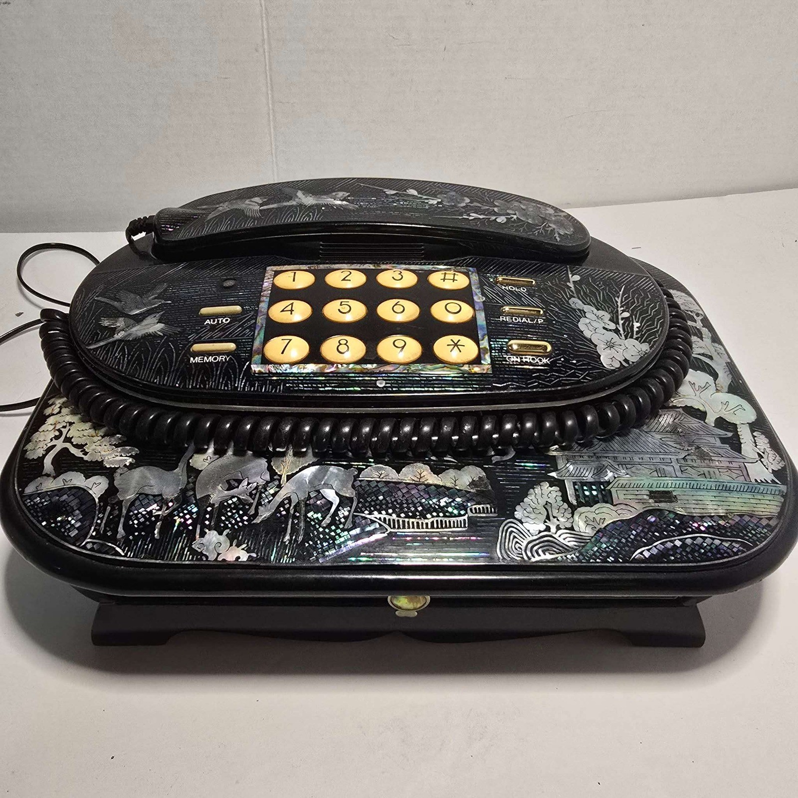 Vintage Korean Mother of Pearl Lacquerware Telephone Jewelry Box Najeon Chilgi Vintage Korean Mother of Pearl Lacquerware Telephone Jewelry Box Najeon Chilgi