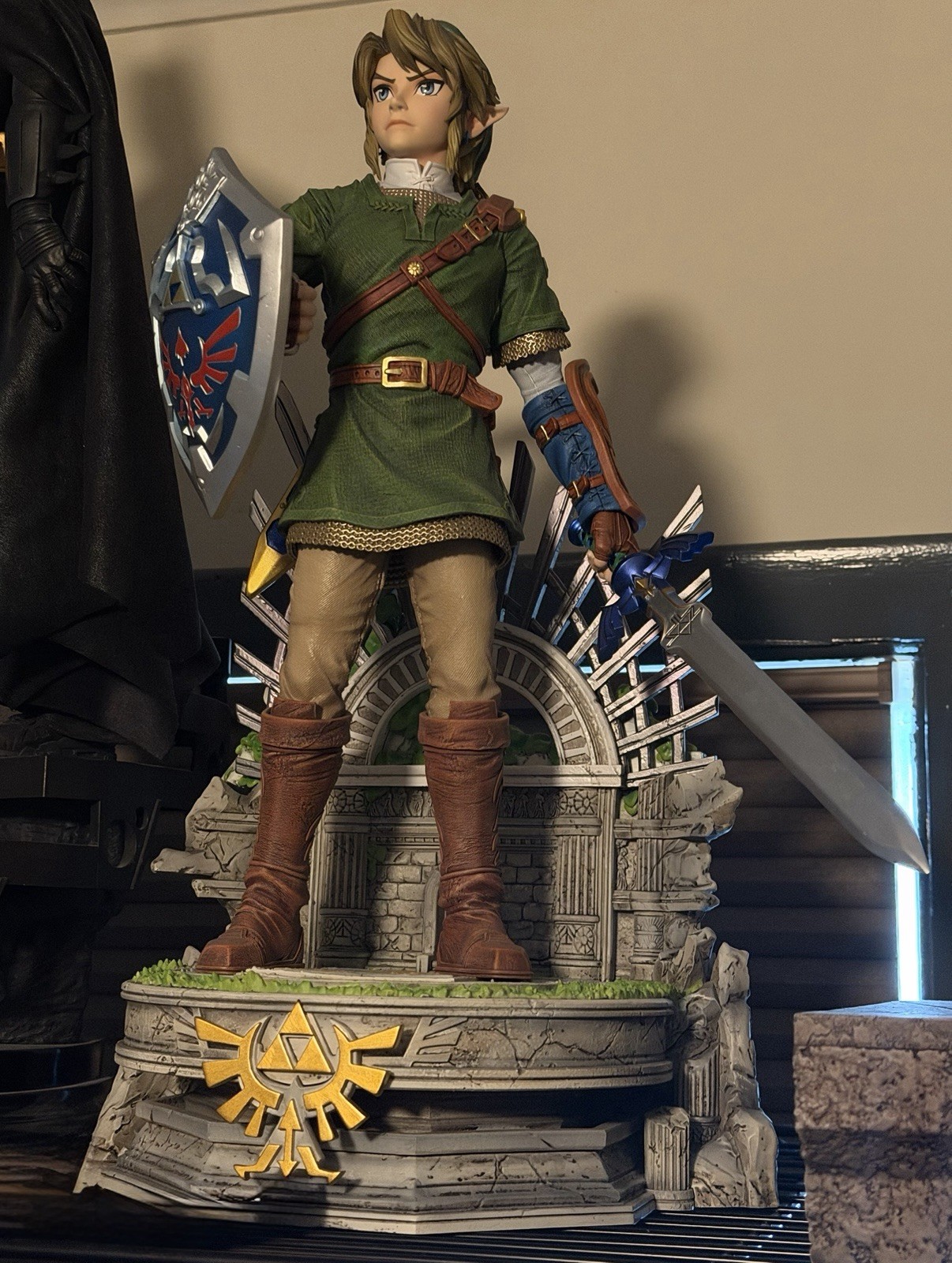 Wake Studio The Legend of Zelda Twilight Princess Link Collectible Statue