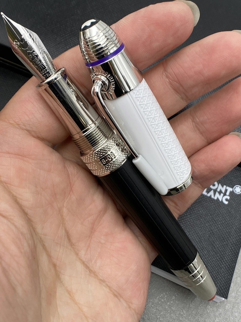New In Box MONTBLANC Great Characters Jimi Hendrix Special Edition Fountain Pen