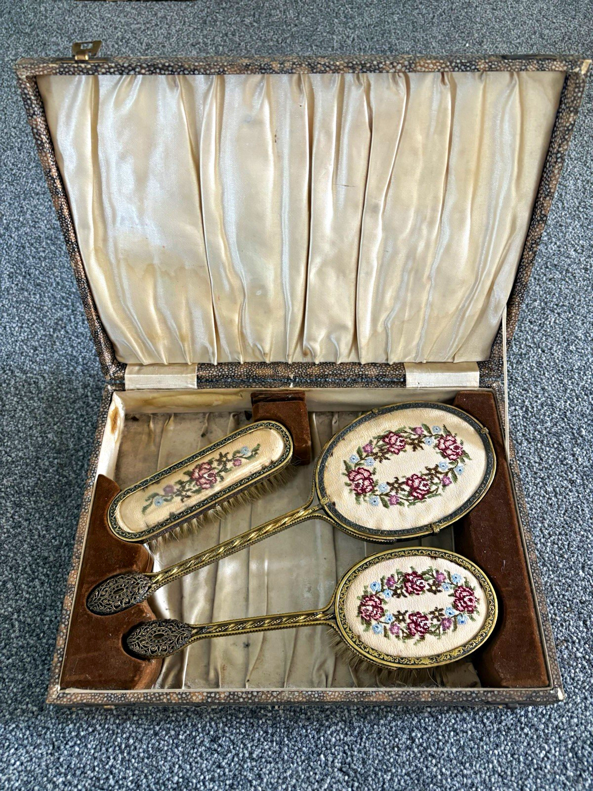 Vintage three-piece vanity set Embroided Floral Design And Intricate Handles