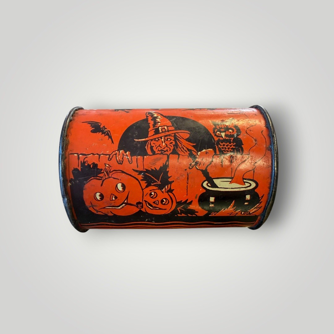 VTG METAL BARREL HALLOWEEN NOISEMAKER W/O WOODEN HANDLE-WITCHES, PUMPKIN VTG METAL BARREL HALLOWEEN NOISEMAKER W/O WOODEN HANDLE-WITCHES, PUMPKIN