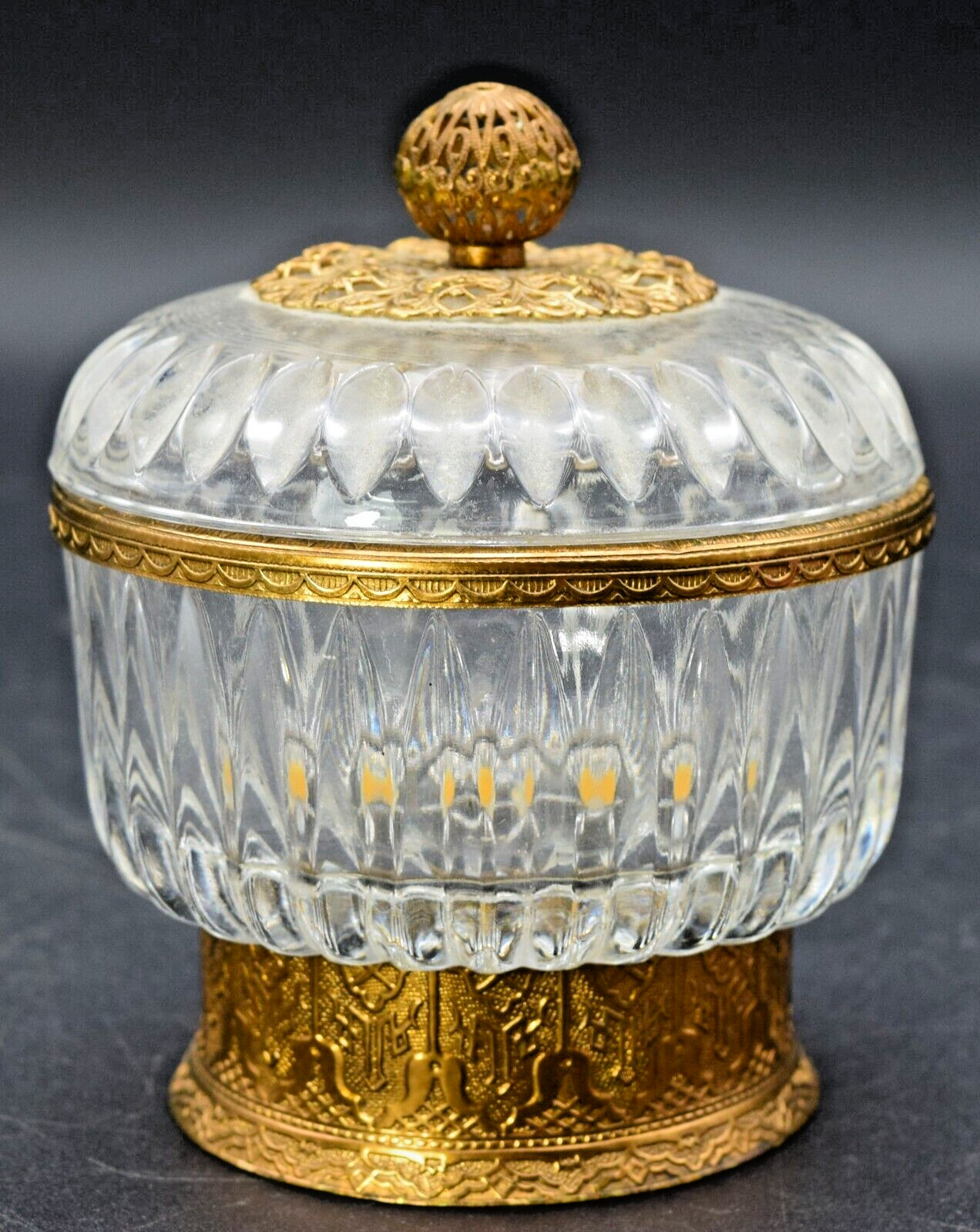 BLEIKRISTALL 24% PBO MADE IN GERMANY LIDDED DISH W/GOLD TONE DETAIL 4\