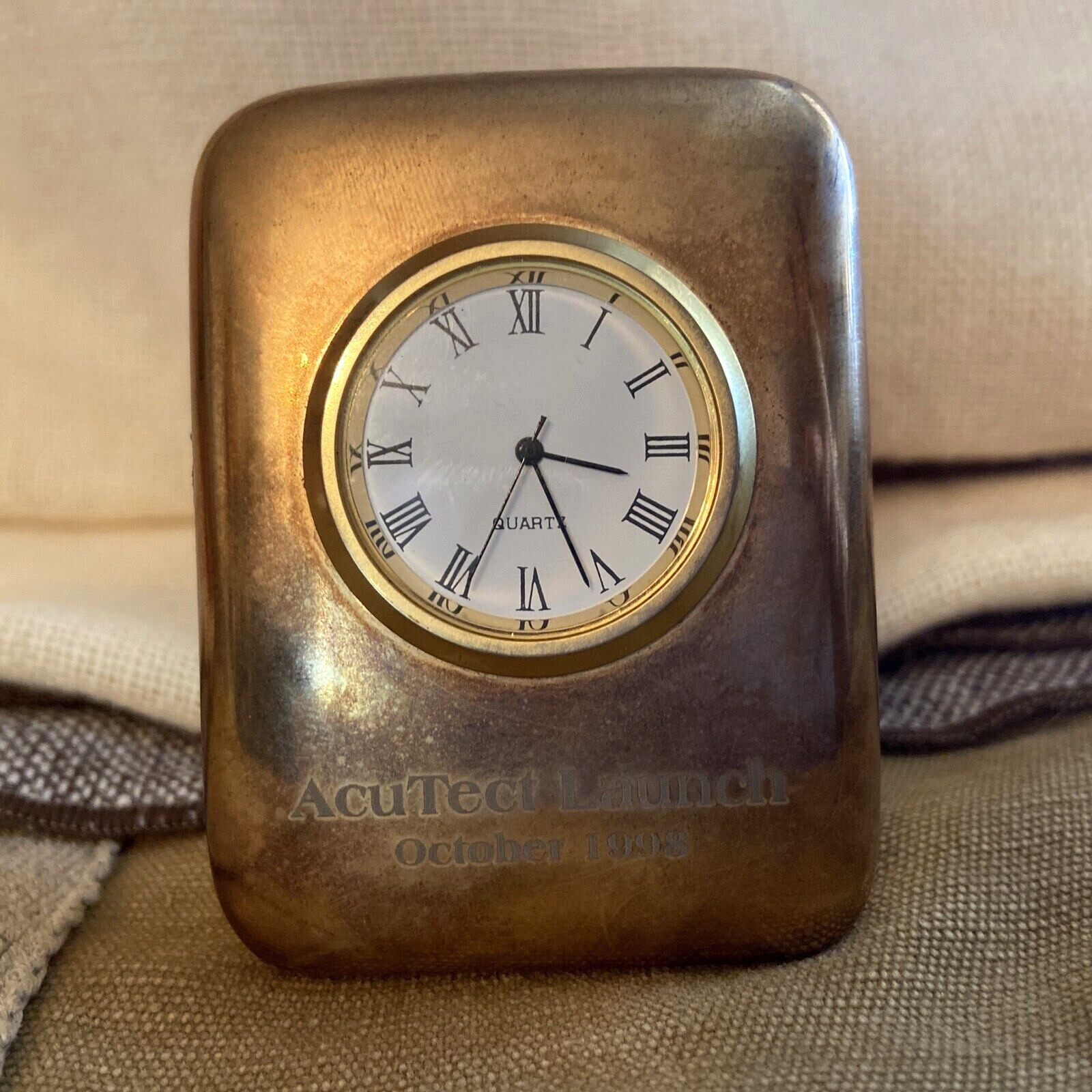 1998 Paperweight DESK CLOCK  AcuTech QUARTZ/NEW BATTERY~GoldTone-Made by \'AITG\'