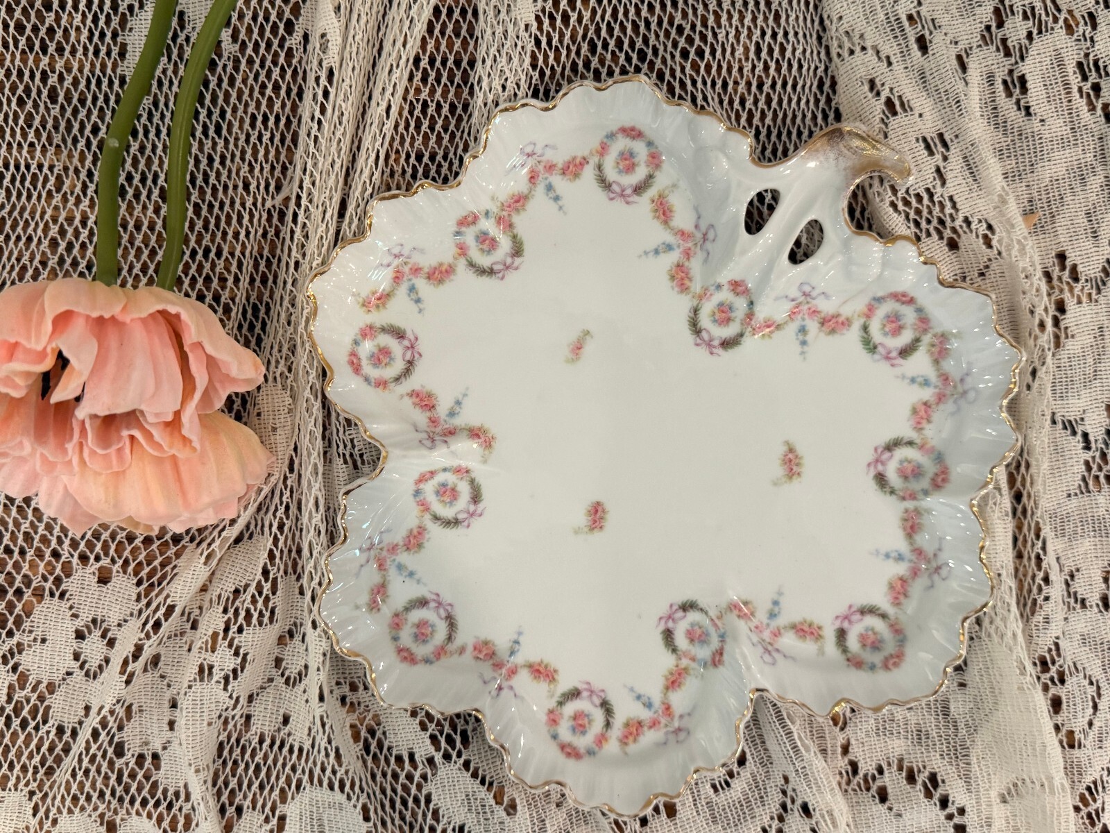Antique Haviland Limoges Porcelain Leaf Dish Pierced Stem Rose Wreath 8.5 inch Antique Haviland Limoges Porcelain Leaf Dish Pierced Stem Rose Wreath 8.5 inch