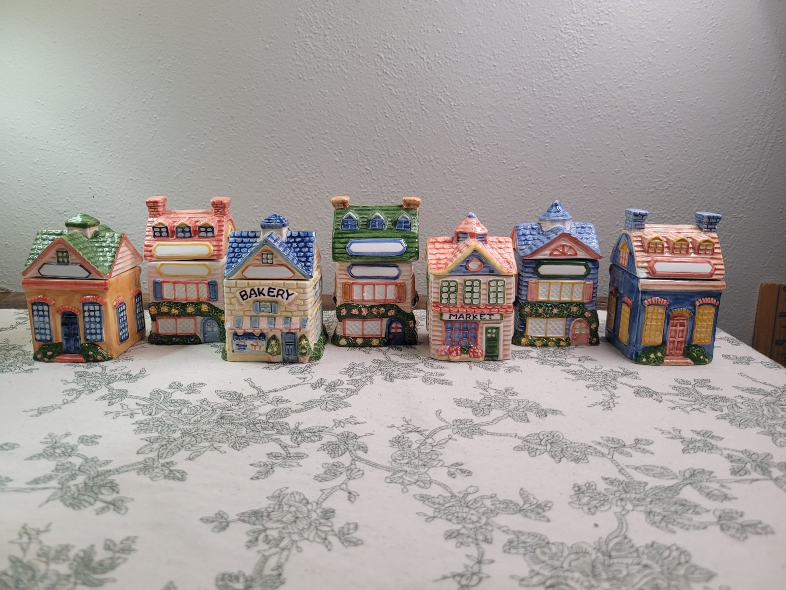 Avon Miniature 7pc Ceramic Spice House Canister Set w/Lids 3.5in x 2in Avon Miniature 7pc Ceramic Spice House Canister Set w/Lids 3.5in x 2in