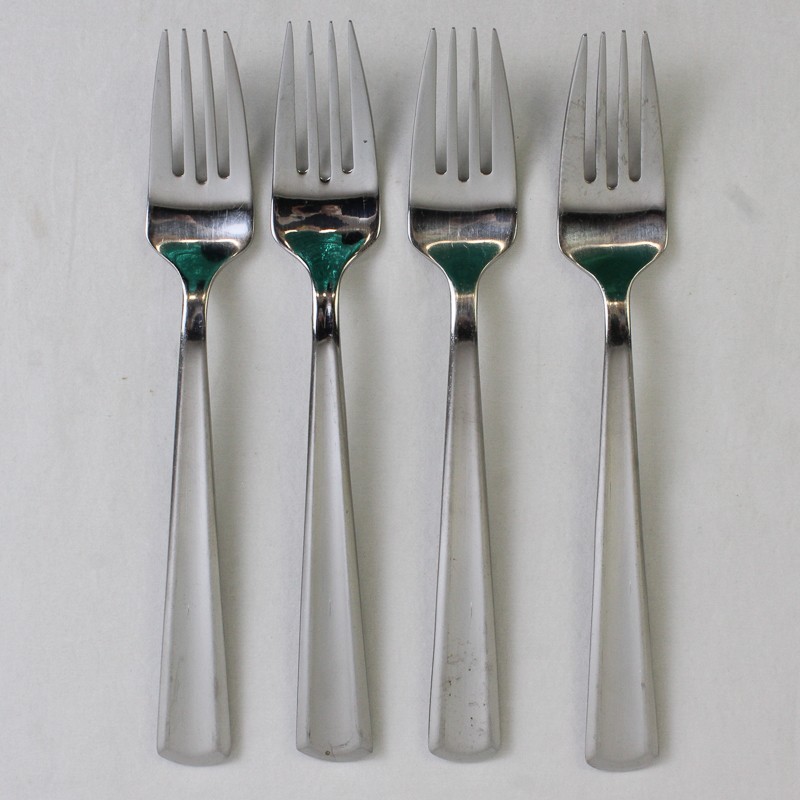 4 Gourmet Settings Chute River Pattern 18/10 SS Dinner Forks 8.5\