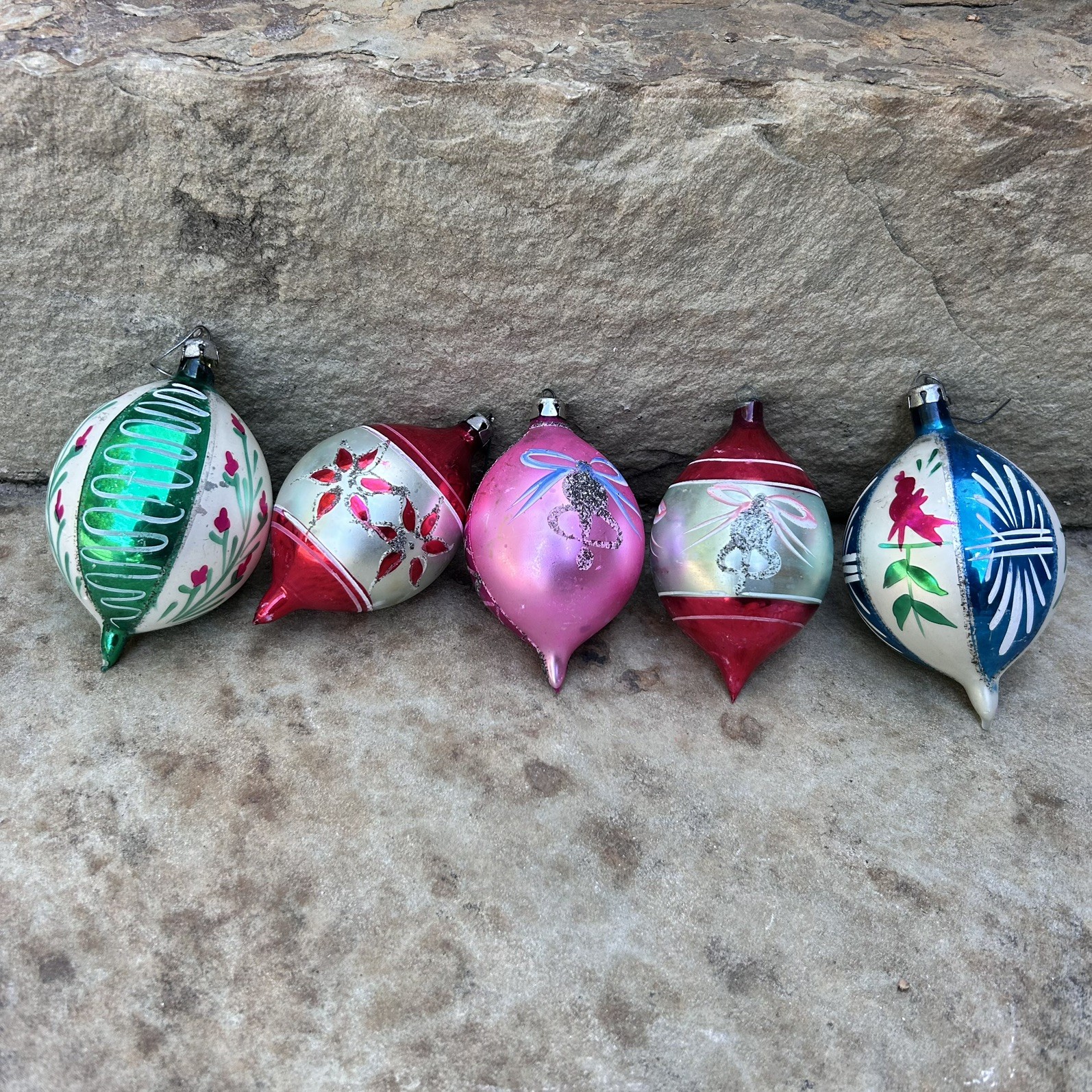 5 Vintage Christmas Poland Hand Painted Blown Glass Teardrop Ornaments 4-4.5”