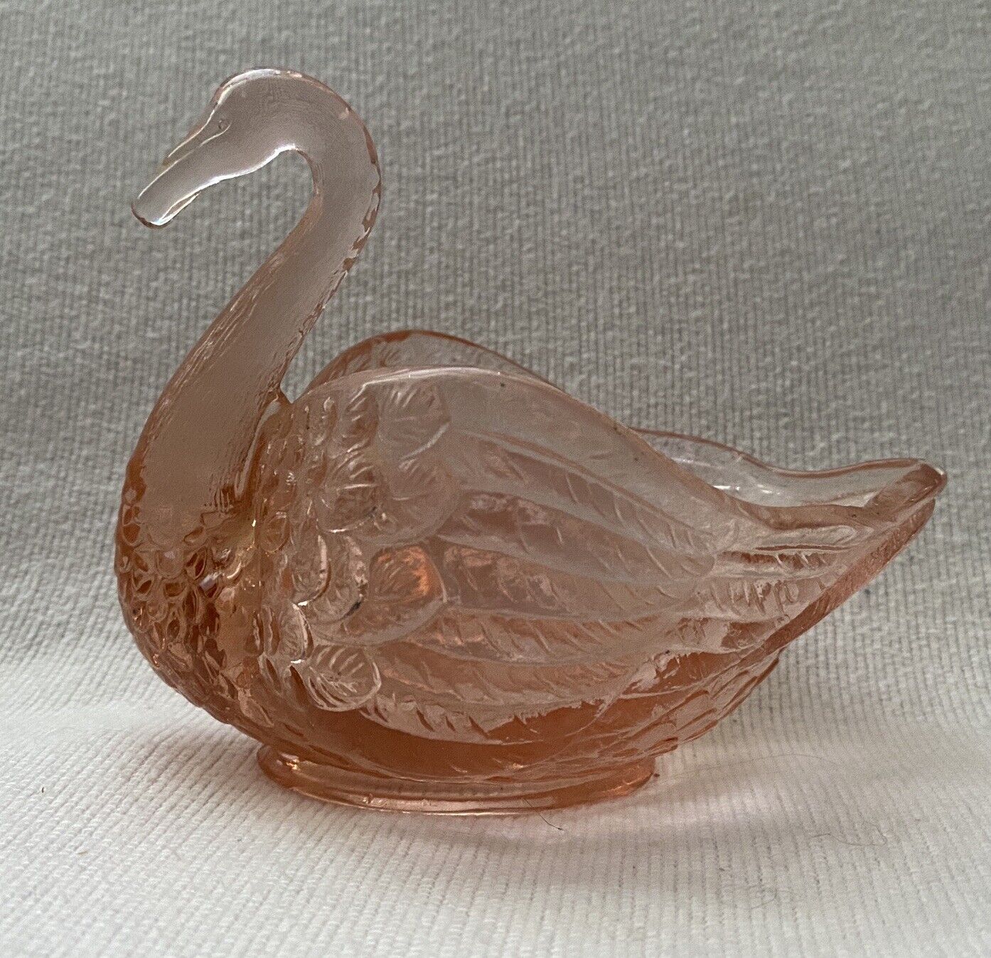 VTG Imperial Glass Dusty Rose Pink Swan Trinket Candy Heart Shaped Dish Bowl
