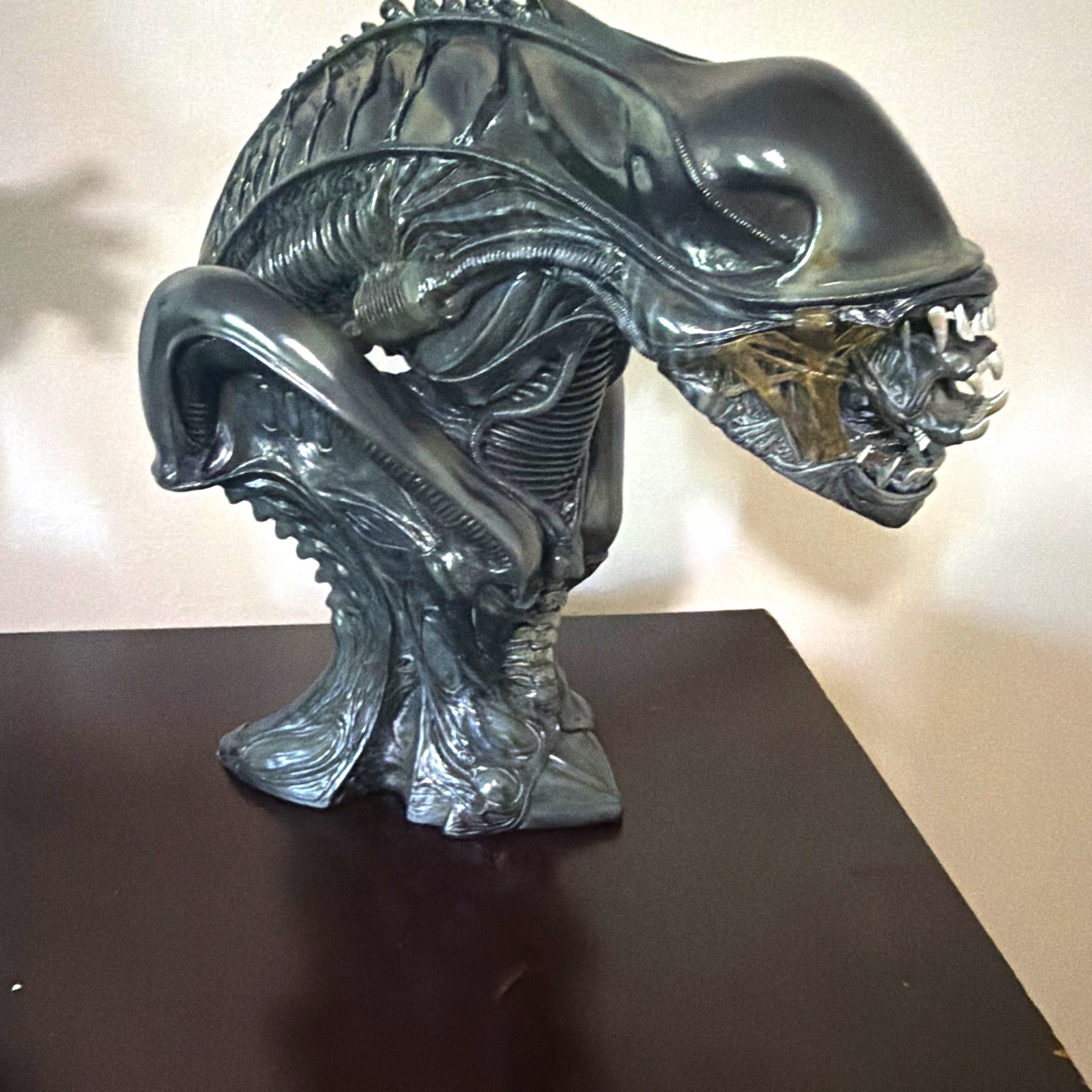 Sideshow Collectibles Aliens Alien Warrior Legendary Scale Bust 2014