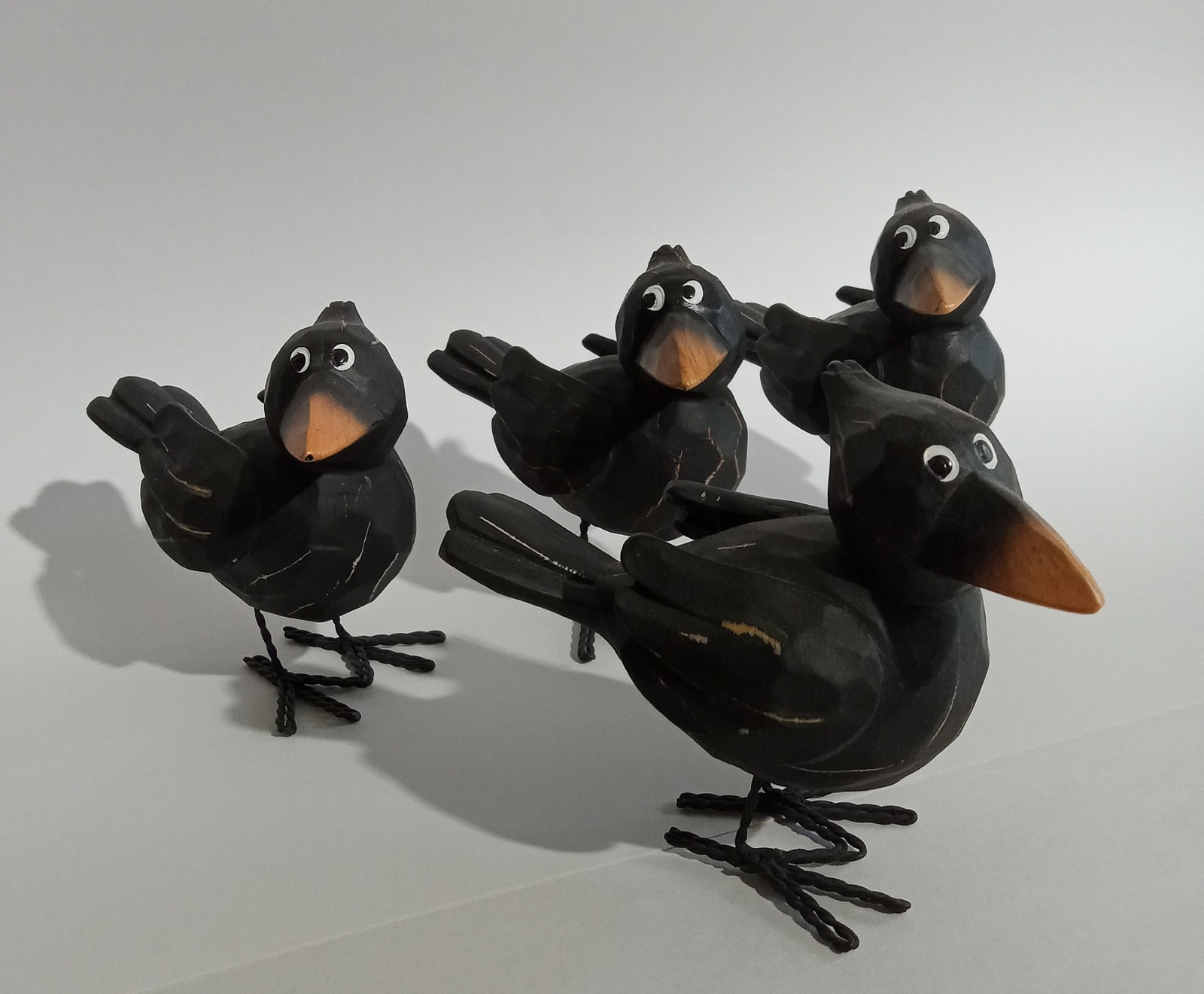 Halloween Resin Crows w/ Wire Feet (LOT OF 4) 3-1/2\