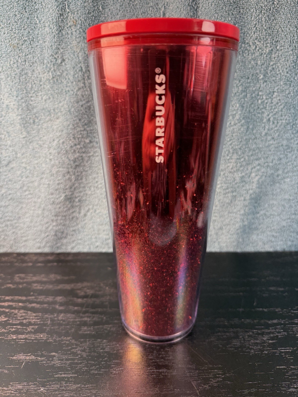 STARBUCKS 2019 Holiday Limited Red Cascading Glitter Tumbler 24oz Venti No Straw STARBUCKS 2019 Holiday Limited Red Cascading Glitter Tumbler 24oz Venti No Straw