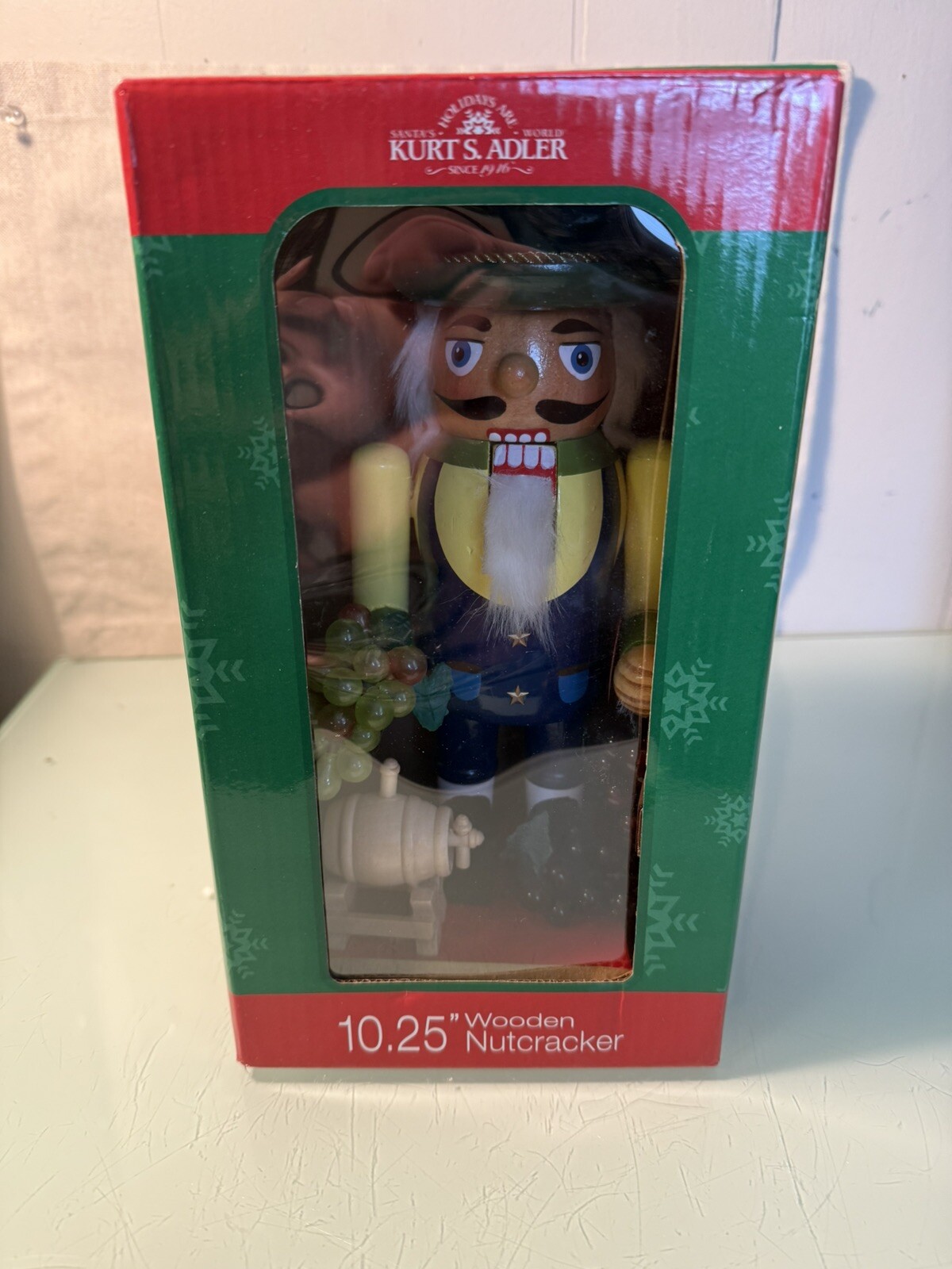 New Kurt Adler 10.25” Wooden Hollywood Christmas Nutcracker Winemaker Vineyard