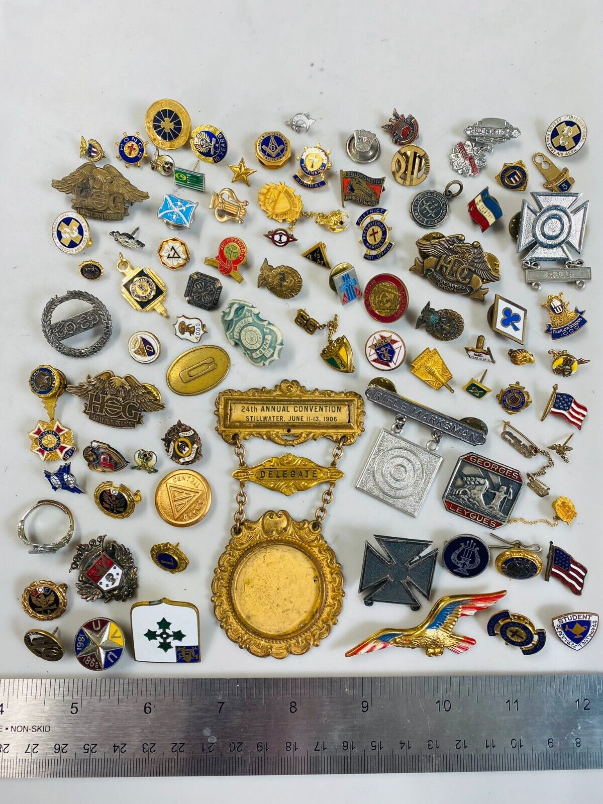 Collection Lot Vintage + Antique Fraternal Pins Jewelry and Memorabilia - Q7