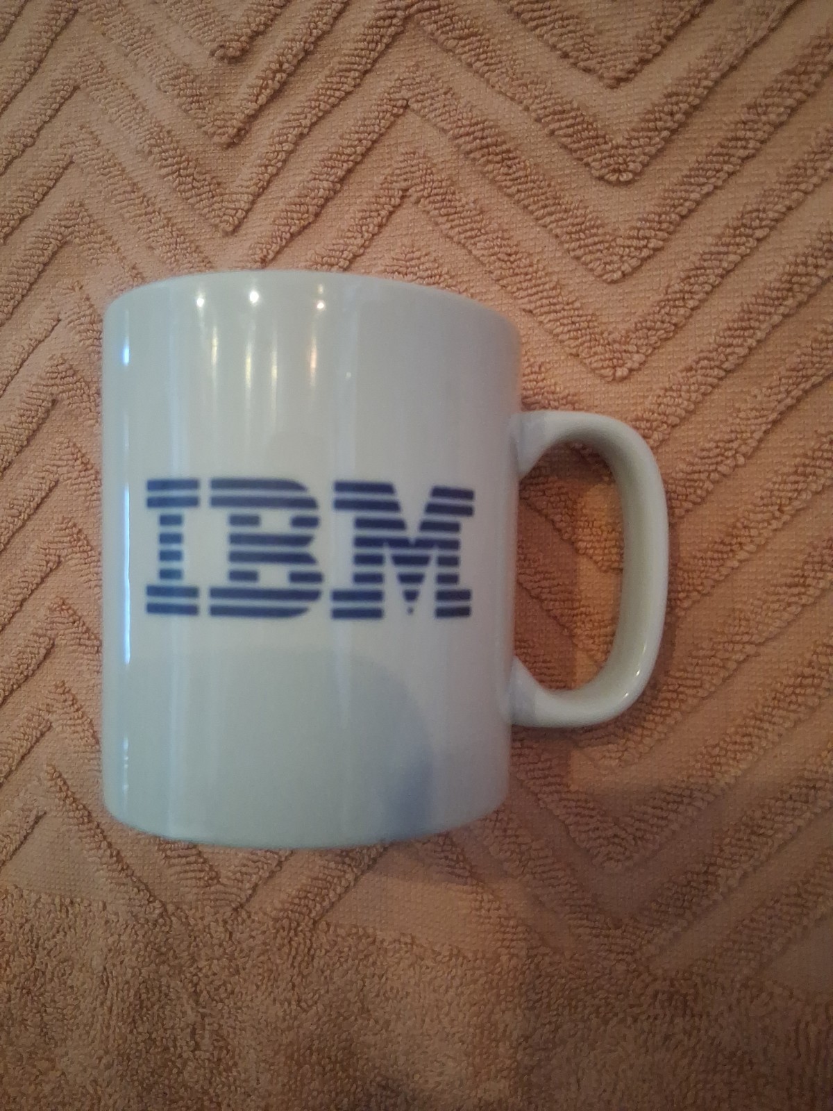 Vintage IBM Ceramic Coffee Mug White And Blue Classic Logo, Excellent Pre-owned.