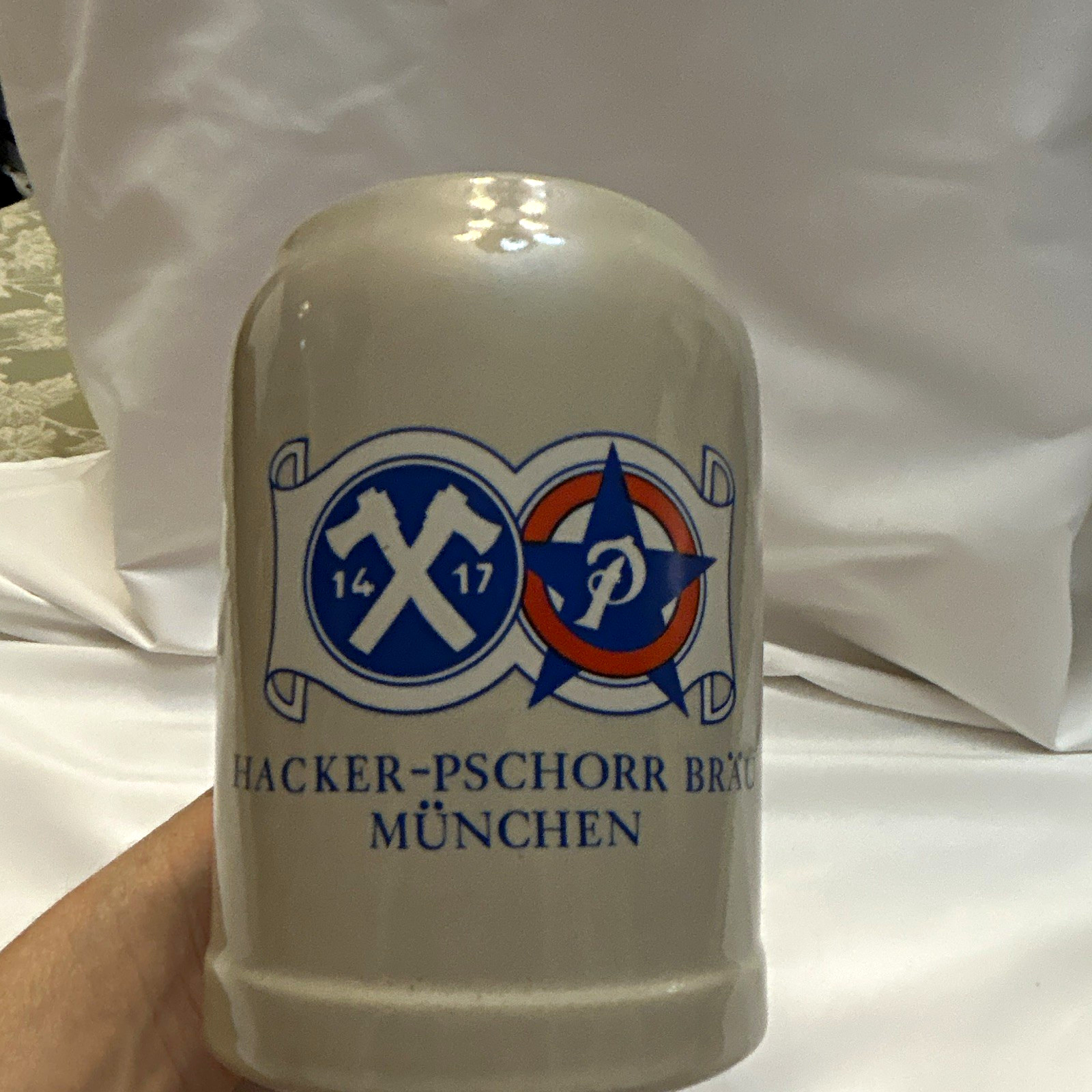 Hacker-Pschorr Bräu München German Beer Mug Breweriana Germany