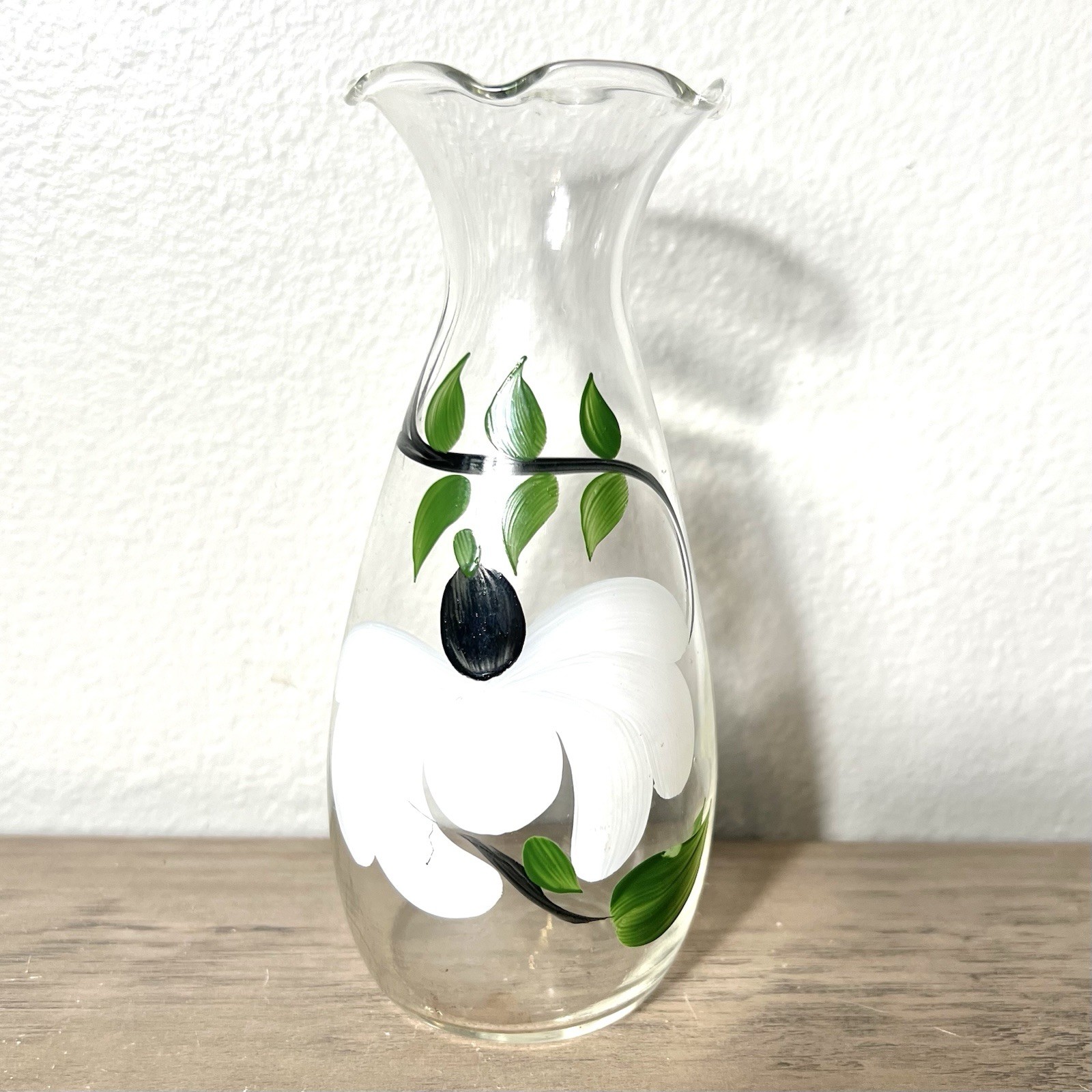 Vtg Hand Painted Glass Bud Vase 6.75\