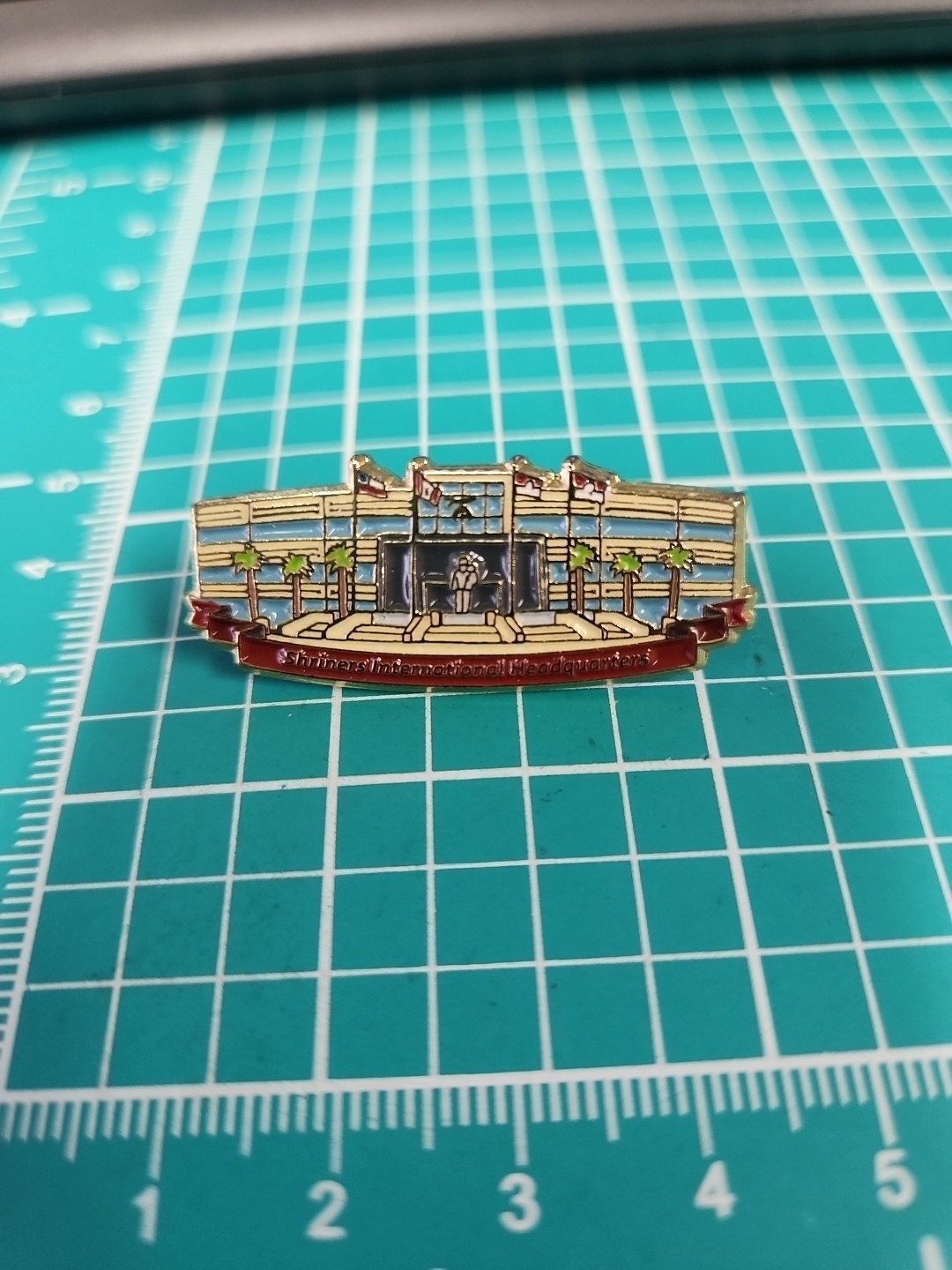 Freemason Masonic Shriners International Headquarters Gold Tone Lapel Pin