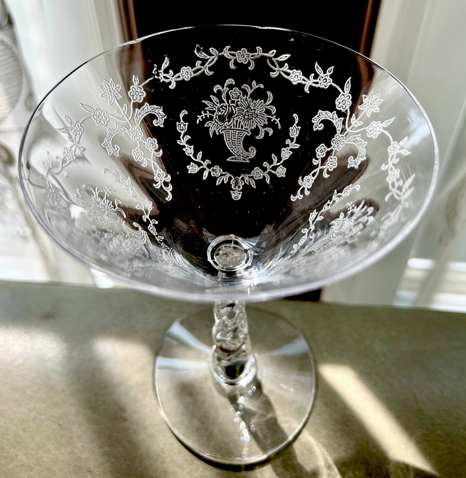 2 - Fostoria Mayflower Champagne Glasses Vintage Stemware 5.5” Tall 2 - Fostoria Mayflower Champagne Glasses Vintage Stemware 5.5” Tall