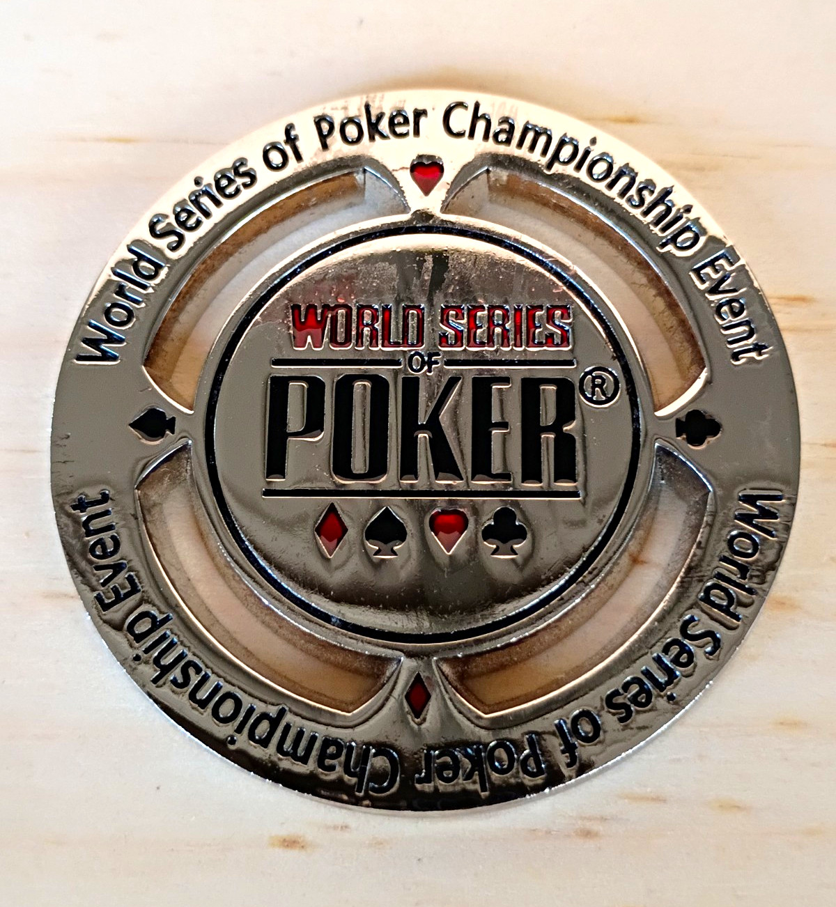 World Series of Poker Championship Event Metal Card Guard Poker Chip (DEFECT) World Series of Poker Championship Event Metal Card Guard Poker Chip (DEFECT)