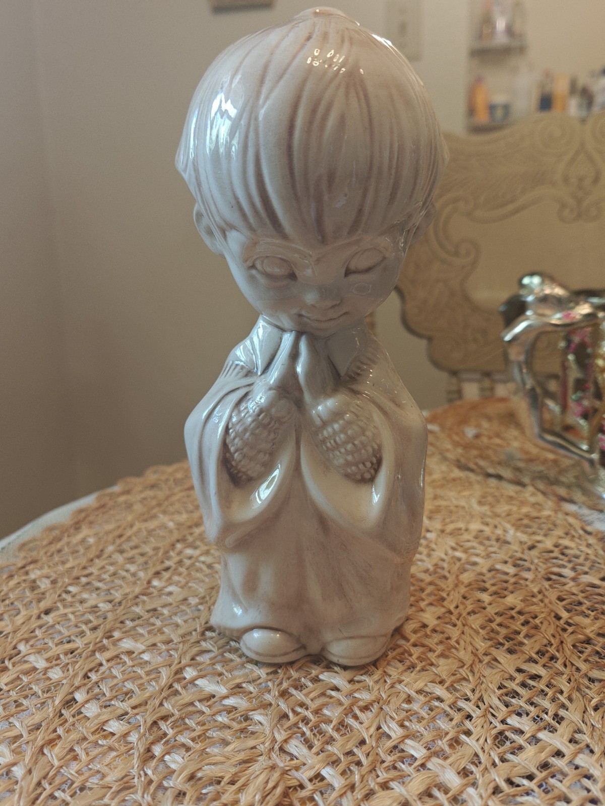 Vintage 1985 Hand Painted Ceramic Praying Choir Boy Figurine Signed Dated Vtg Vintage 1985 Hand Painted Ceramic Praying Choir Boy Figurine Signed Dated Vtg
