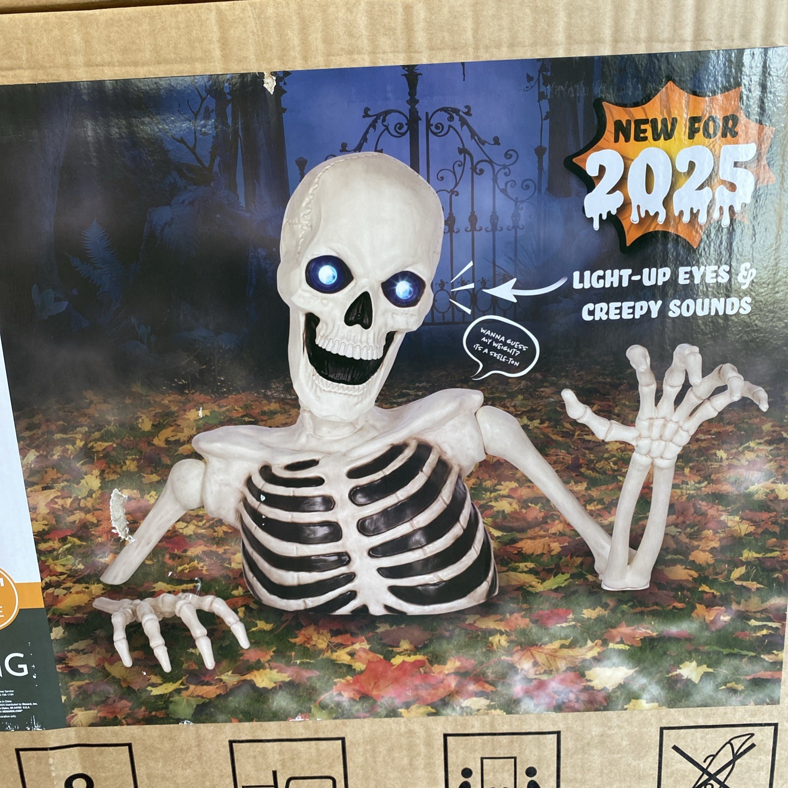 NEW Giant 7’5” Ground Breaking Skeleton with LED Eyes and Sound