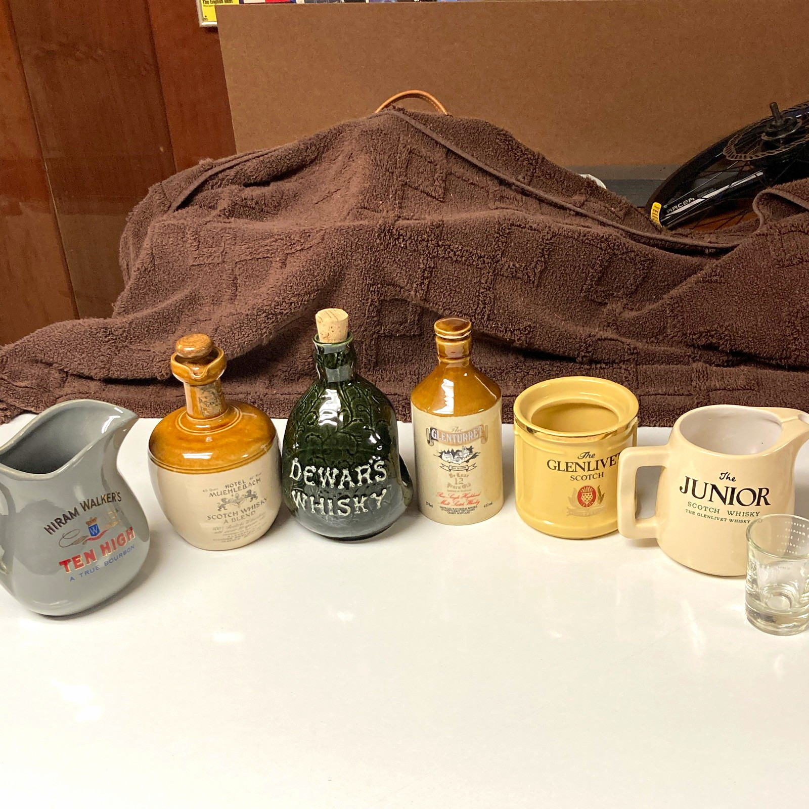 Vintage Scotch Whisky Whiskey advertising pub jug decanters bottle stand