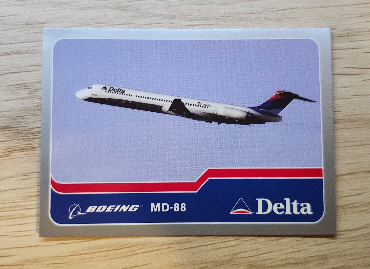RARE & VINTAGE 2003 Delta Airlines - Trading Card #2 Boeing MD-88 (W/ Protector)