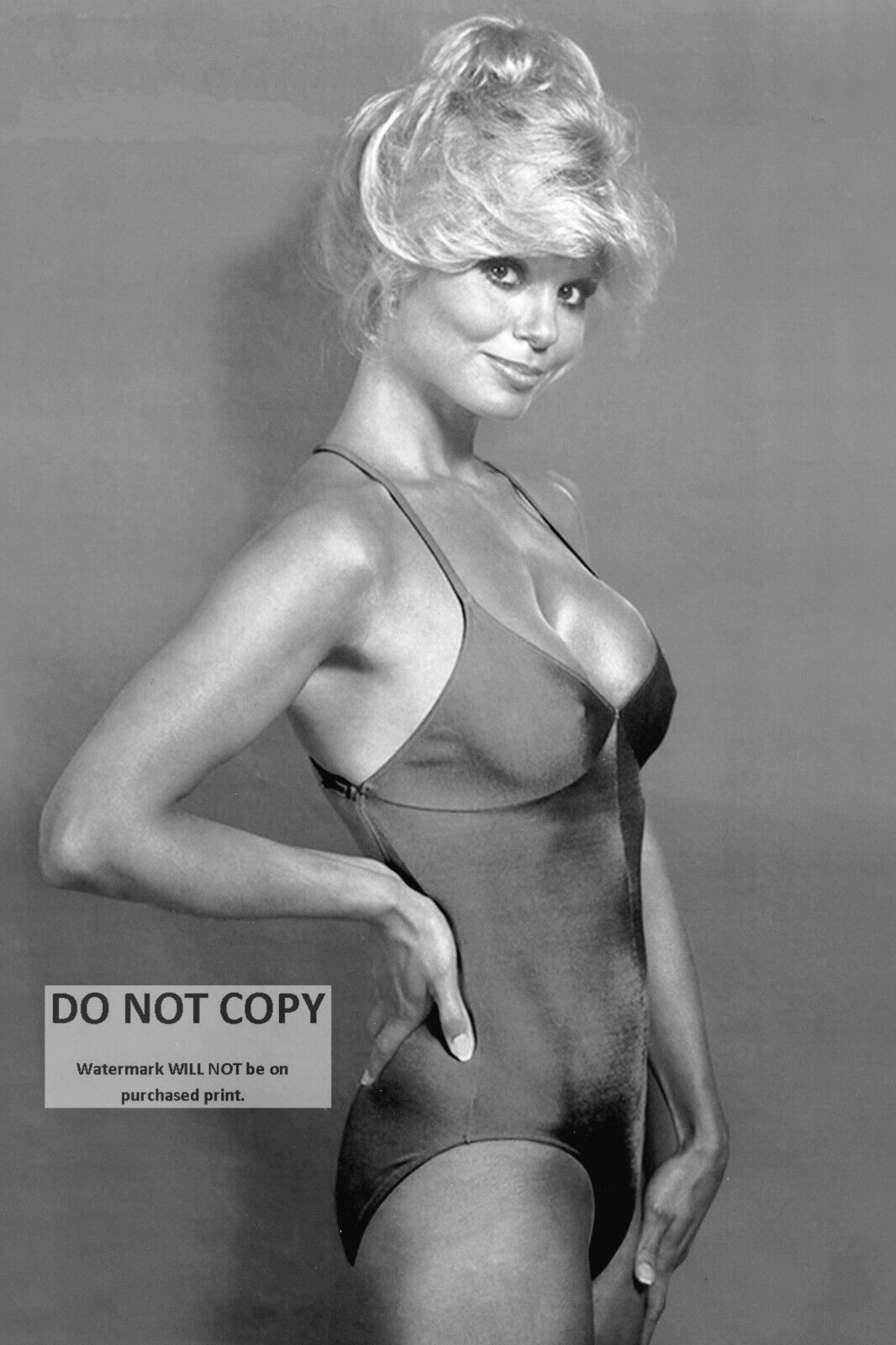 ACTRESS LONI ANDERSON PIN UP - *8X12* PUBLICITY PHOTO (MW696)