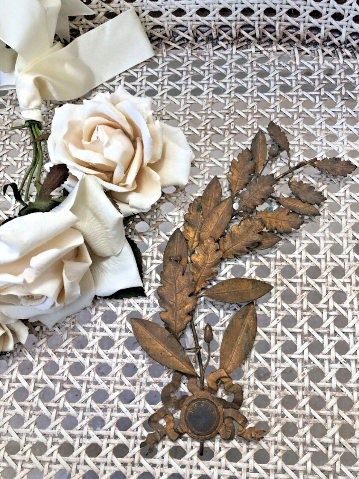 BEAUTIFUL X-LARGE ANTIQUE FRENCH LAUREL LEAF AWARD WITH BOW *GORGEOUS*