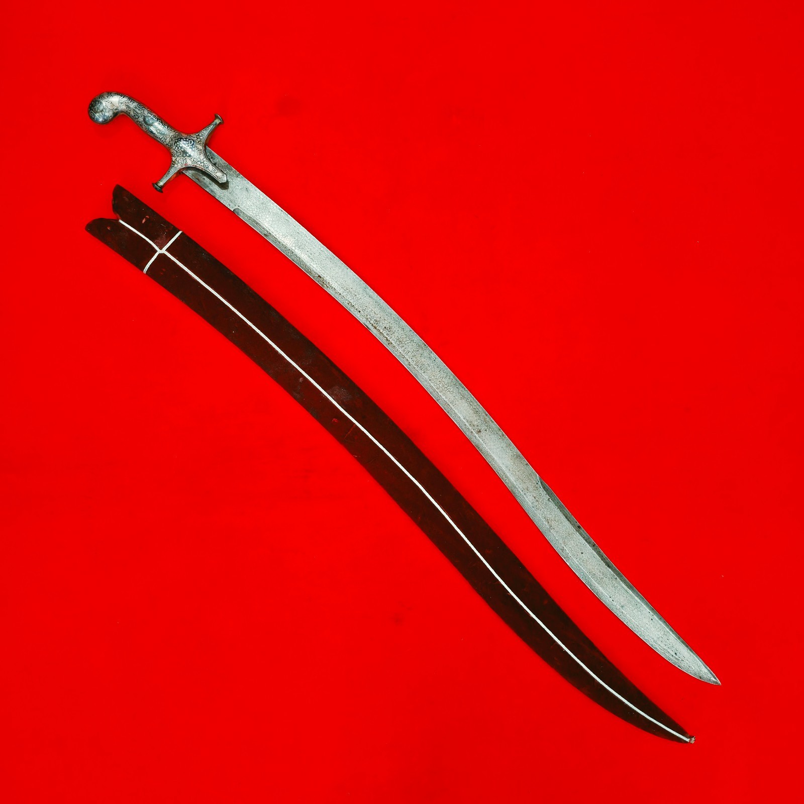 Indo Persian Mughal Islamic Silver Koftgari Damascus Sossun Pata Yatagan Sword