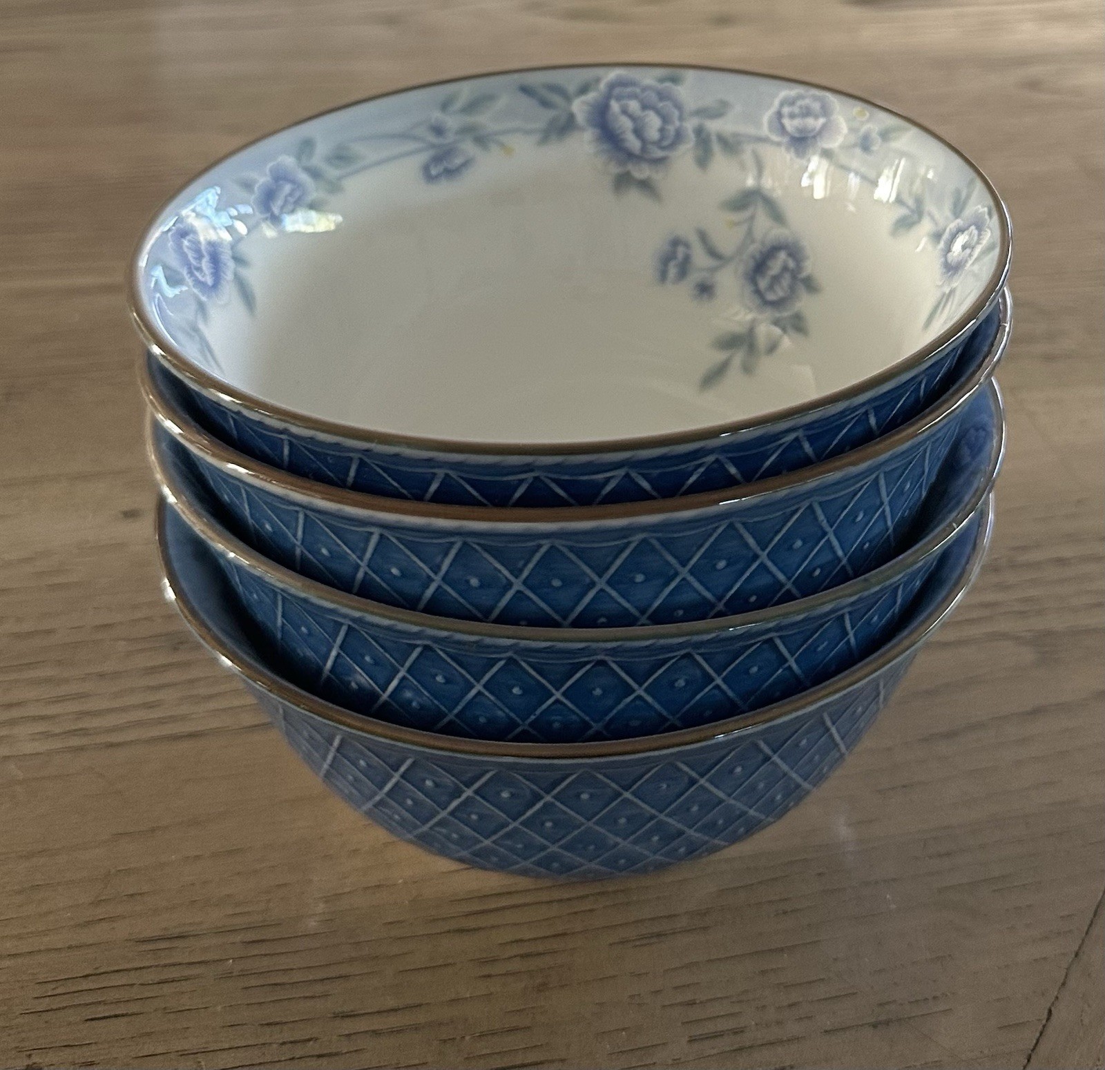 Cheng\'s White Jade Porcelain White Blue Floral Rice Soup Bowls 3 1/2” Set of 4