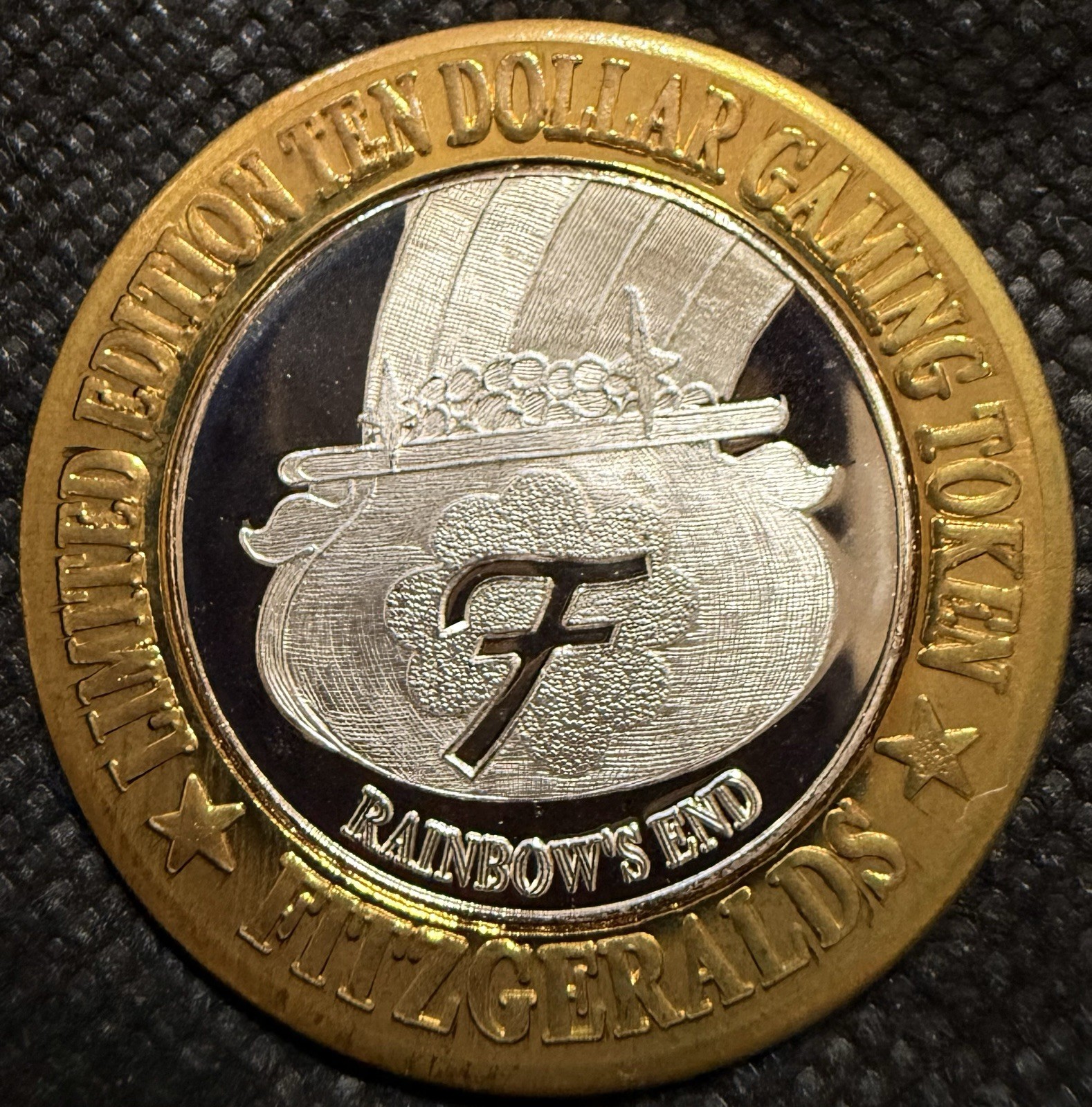 ⭐️FITZGERALDS HOTEL & CASINO RARE Limited Edition 999% .6 Oz Pure Silver Strike