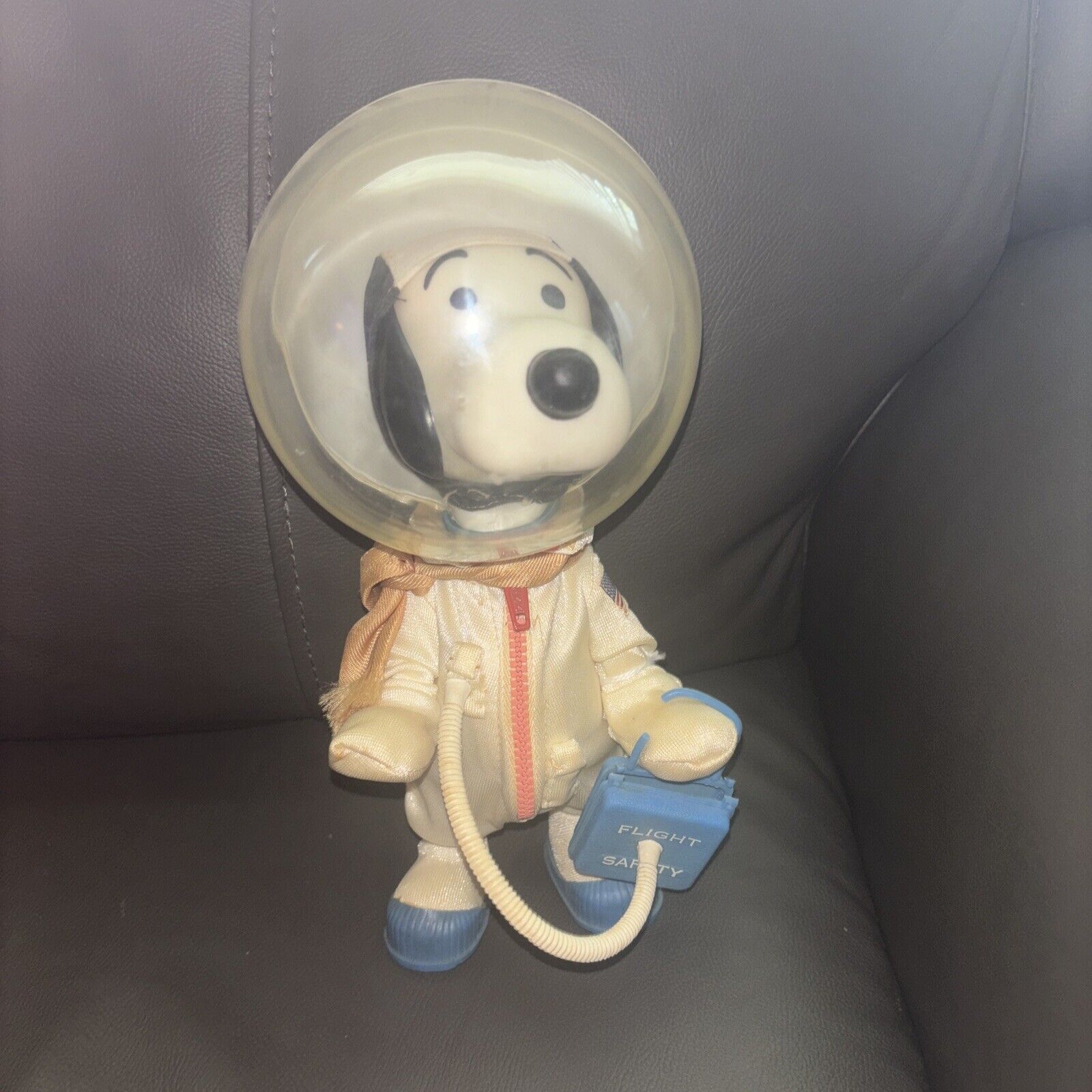 Vintage Snoopy PEANUTS NASA Astronaut 1969 With Helmet & Flight Safety Case